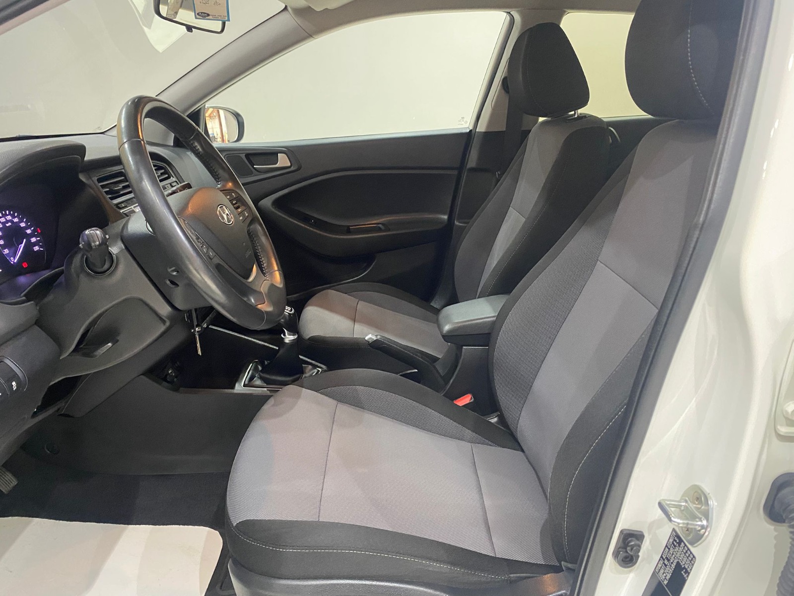 2017 Benzin Manuel Hyundai i20 Beyaz Gürel Tasarım Aksesuar Otomotiv San. Tic. Ltd. Şti.