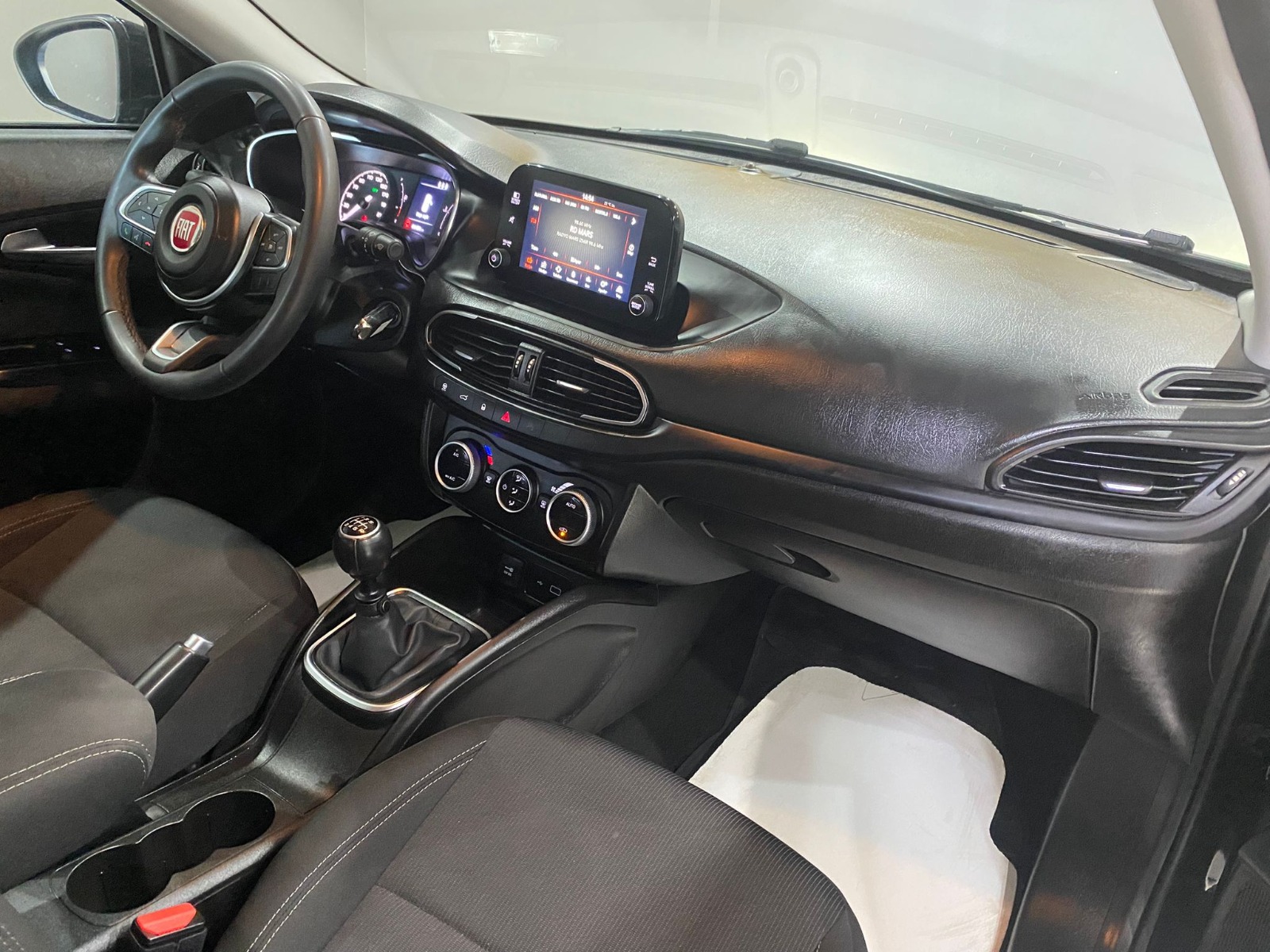 2021 Benzin Manuel Fiat Egea Siyah Gürel Tasarım Aksesuar Otomotiv San. Tic. Ltd. Şti.