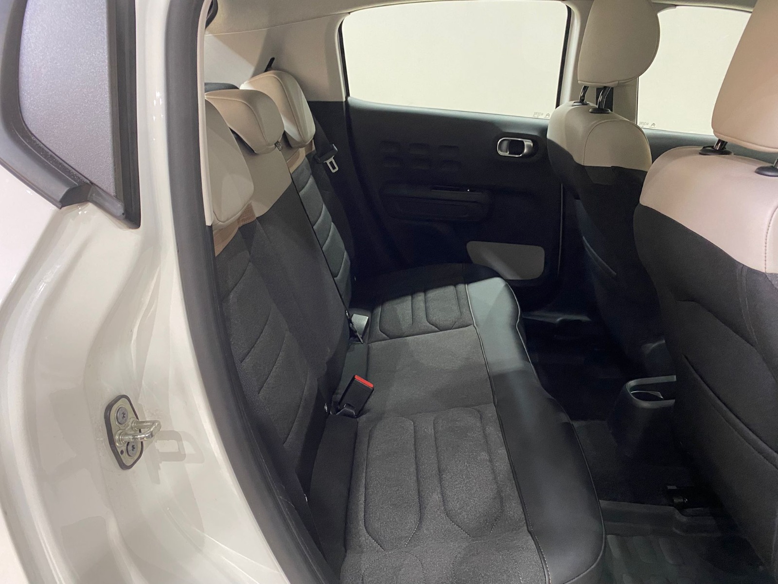 TaksitliOto.Net | 2.El Citroen C3 Hatchback 1.2 PureTech Feel Bold | Manuel & Benzin | Beyaz | İzmir.2el 2023 Benzin Manuel Citroen C3 Beyaz Gürel Tasarım Aksesuar Otomotiv San. Tic. Ltd. Şti.