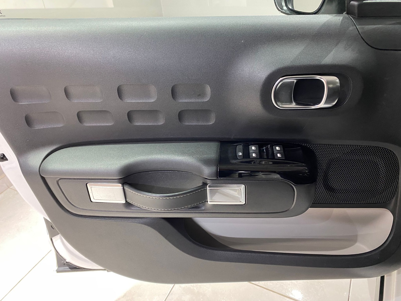 TaksitliOto.Net | 2.El Citroen C3 Hatchback 1.2 PureTech Feel Bold | Manuel & Benzin | Beyaz | İzmir.2el 2023 Benzin Manuel Citroen C3 Beyaz Gürel Tasarım Aksesuar Otomotiv San. Tic. Ltd. Şti.