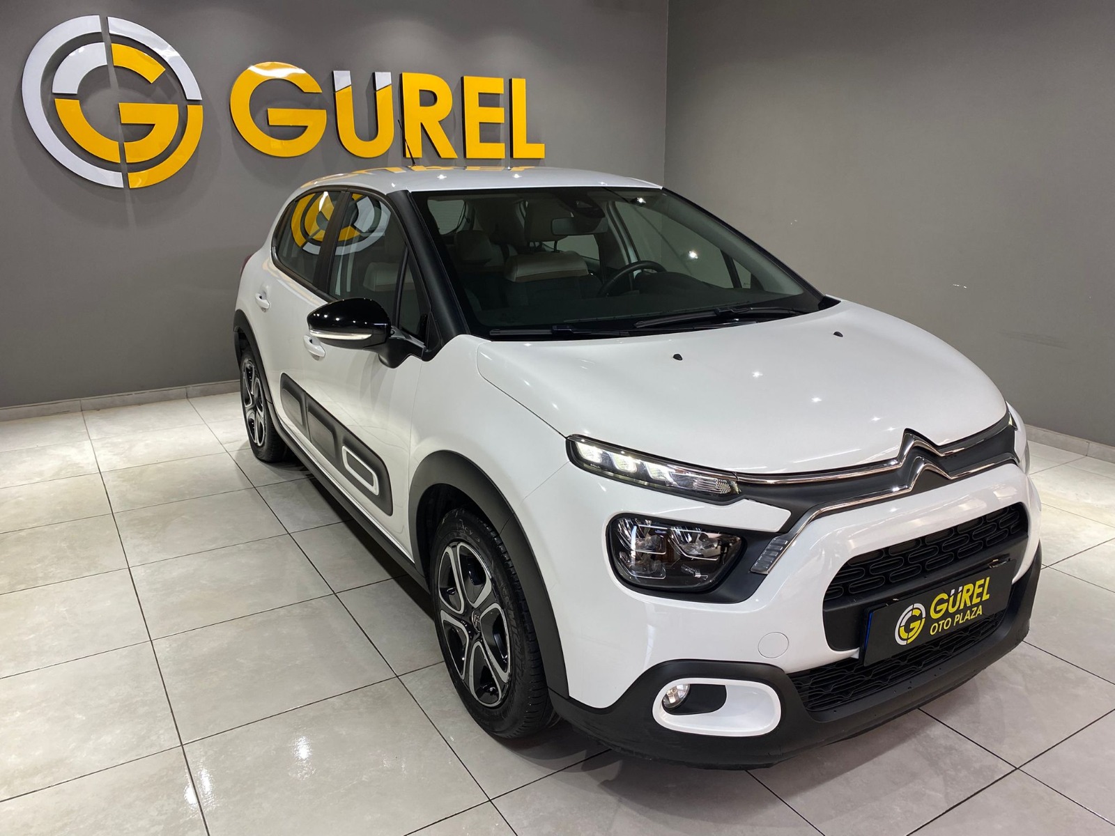 TaksitliOto.Net | 2.El Citroen C3 Hatchback 1.2 PureTech Feel Bold | Manuel & Benzin | Beyaz | İzmir.2el 2023 Benzin Manuel Citroen C3 Beyaz Gürel Tasarım Aksesuar Otomotiv San. Tic. Ltd. Şti.