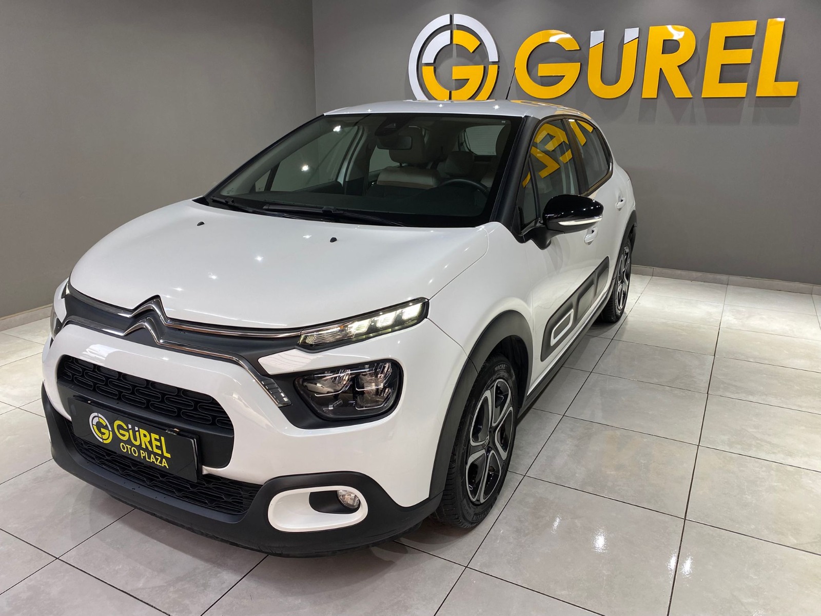 TaksitliOto.Net | 2.El Citroen C3 Hatchback 1.2 PureTech Feel Bold | Manuel & Benzin | Beyaz | İzmir.2el 2023 Benzin Manuel Citroen C3 Beyaz Gürel Tasarım Aksesuar Otomotiv San. Tic. Ltd. Şti.