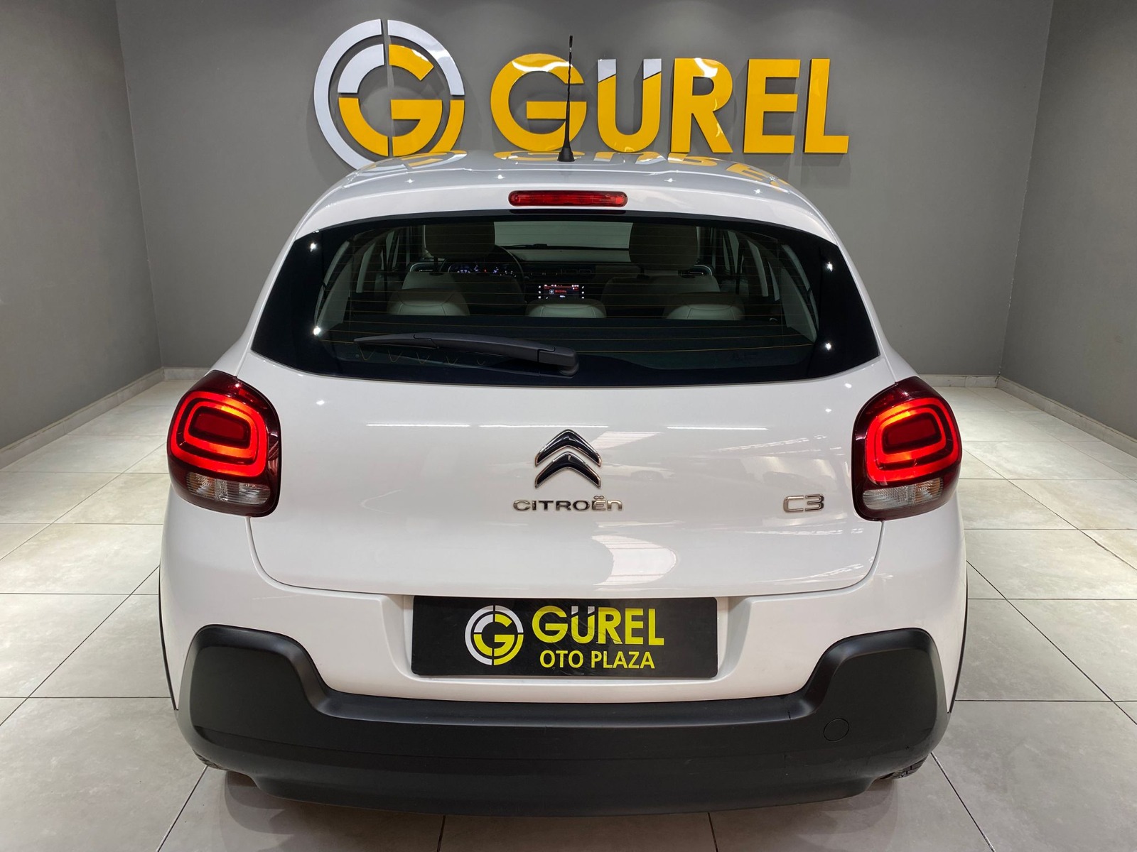 TaksitliOto.Net | 2.El Citroen C3 Hatchback 1.2 PureTech Feel Bold | Manuel & Benzin | Beyaz | İzmir.2el 2023 Benzin Manuel Citroen C3 Beyaz Gürel Tasarım Aksesuar Otomotiv San. Tic. Ltd. Şti.