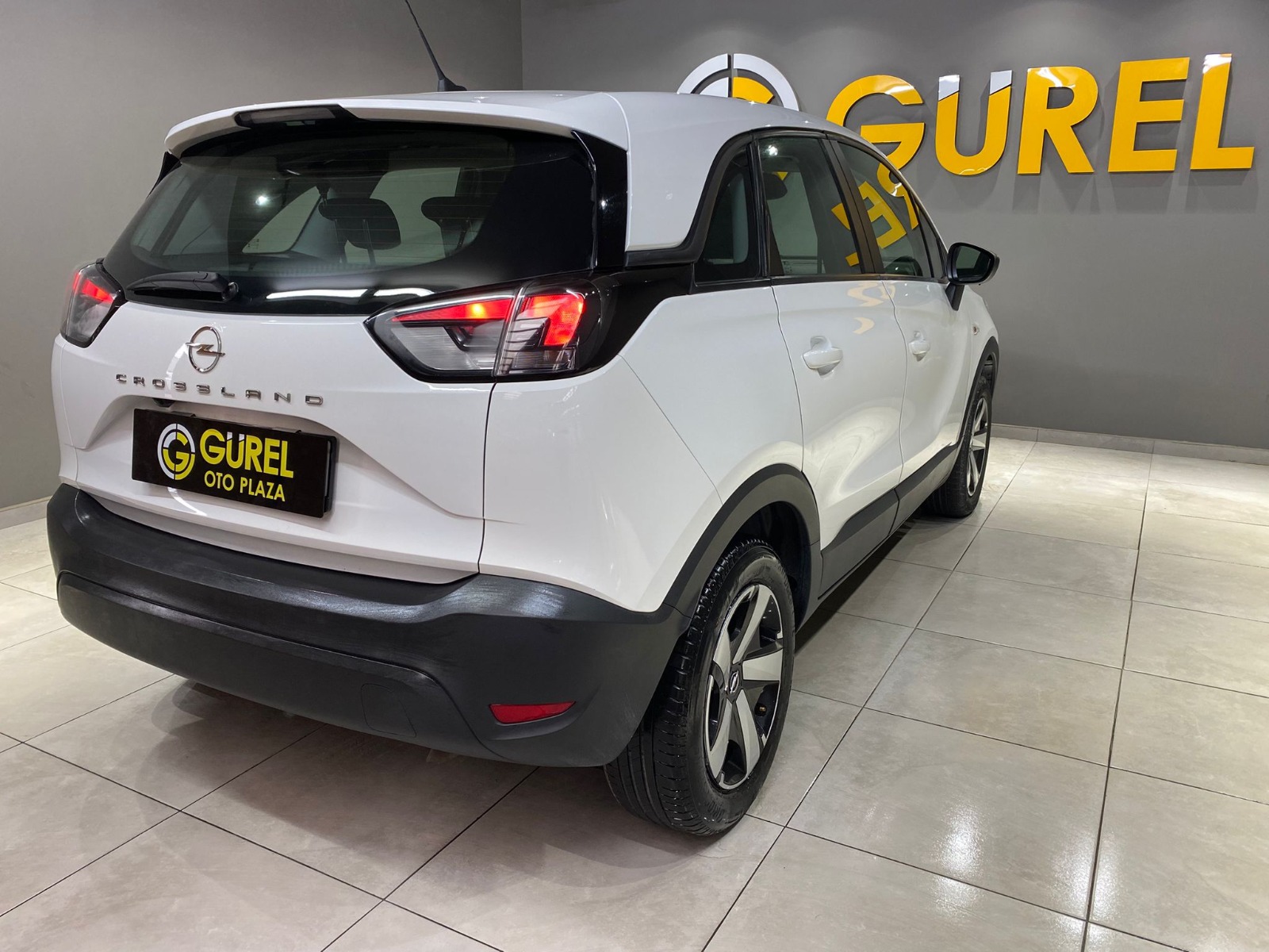 2022 Benzin Otomatik Opel Crossland Beyaz Gürel Tasarım Aksesuar Otomotiv San. Tic. Ltd. Şti.