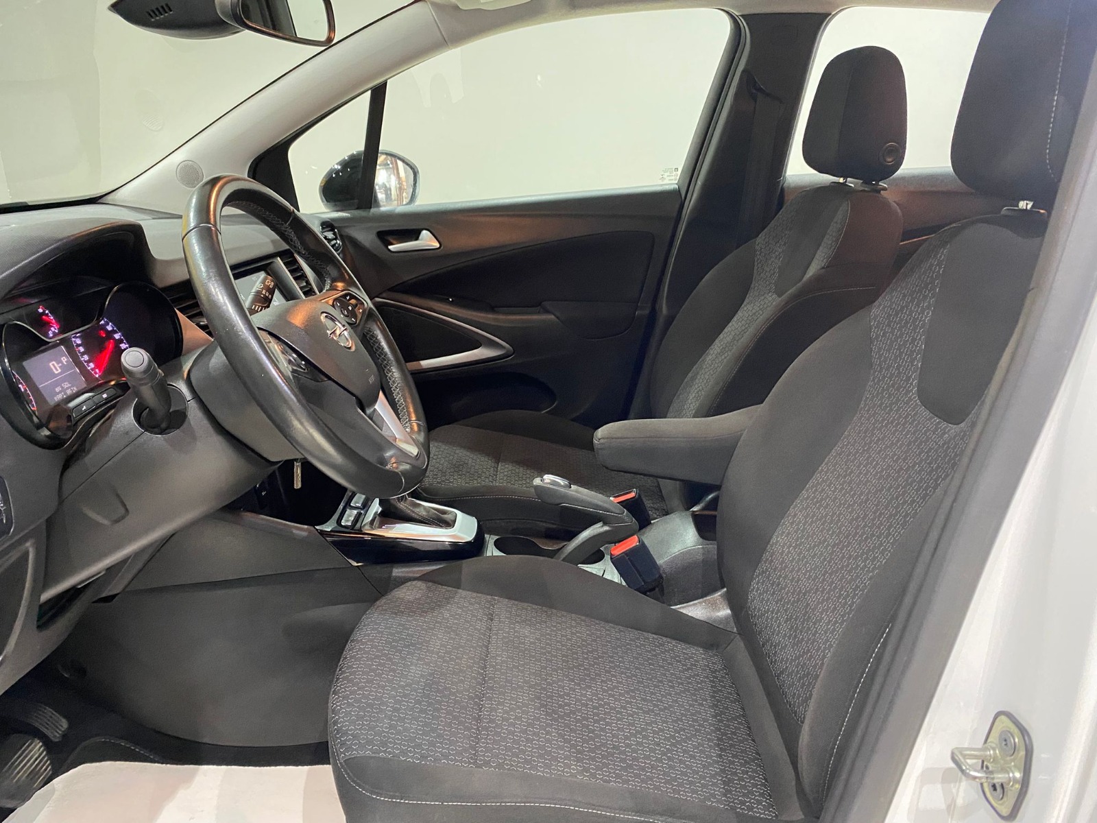 2022 Benzin Otomatik Opel Crossland Beyaz Gürel Tasarım Aksesuar Otomotiv San. Tic. Ltd. Şti.