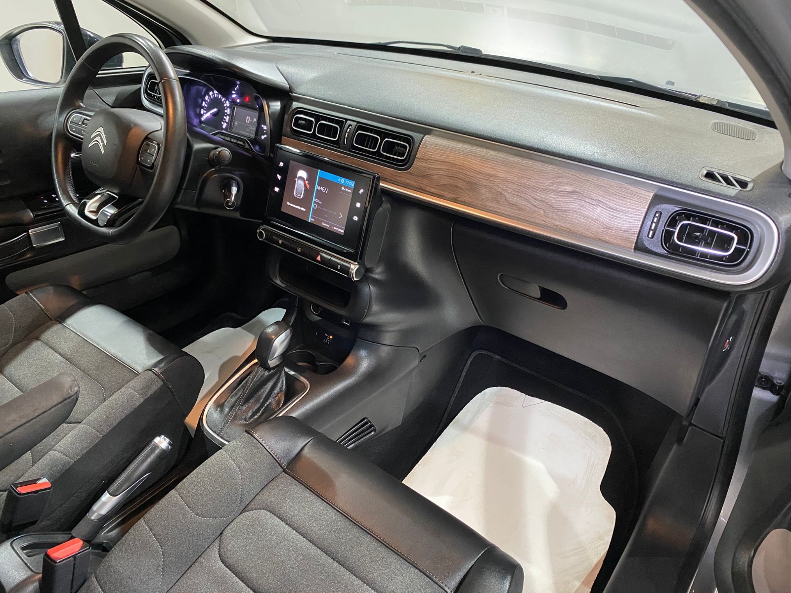 2023 Benzin Otomatik Citroen C3 Gri Gürel Tasarım Aksesuar Otomotiv San. Tic. Ltd. Şti.