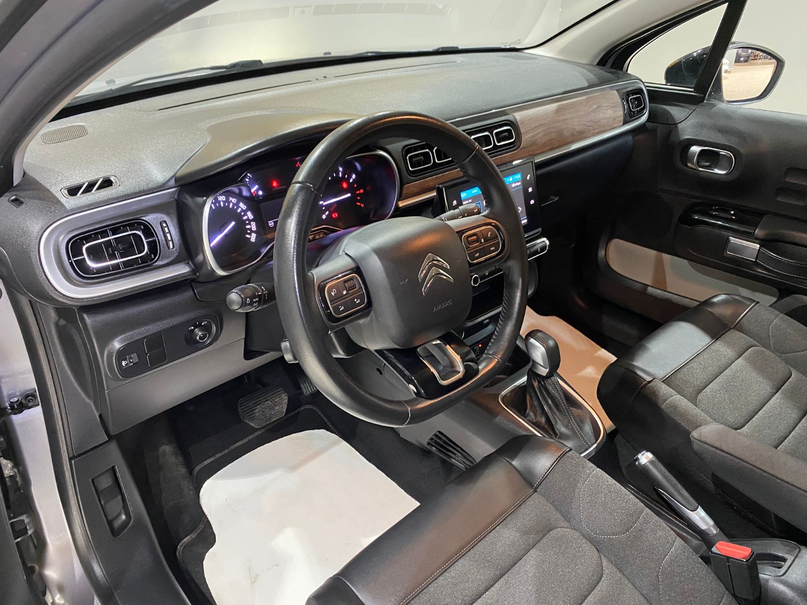 2023 Benzin Otomatik Citroen C3 Gri Gürel Tasarım Aksesuar Otomotiv San. Tic. Ltd. Şti.