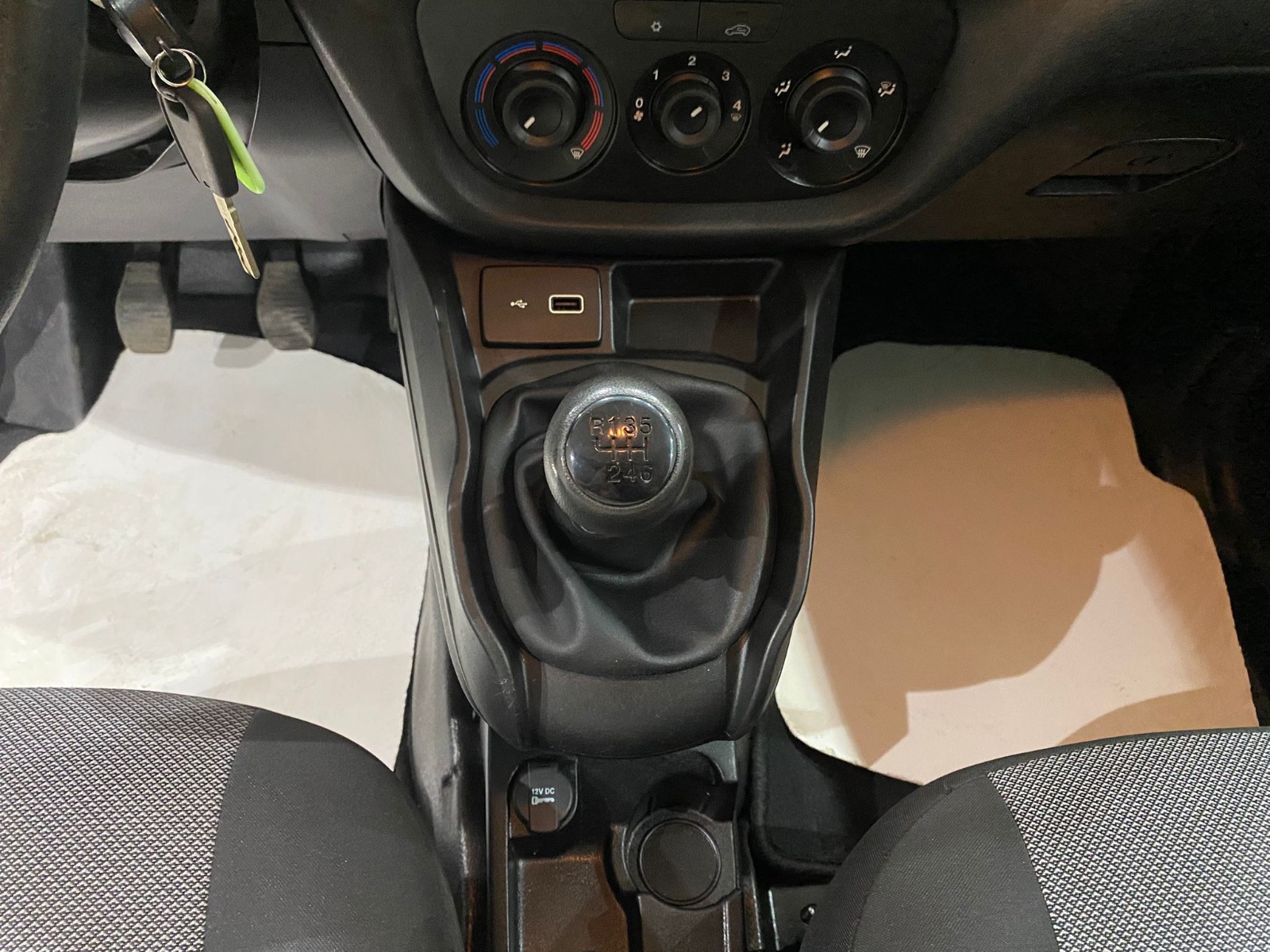 2023 Dizel Manuel Fiat Doblo Beyaz Gürel Tasarım Aksesuar Otomotiv San. Tic. Ltd. Şti.