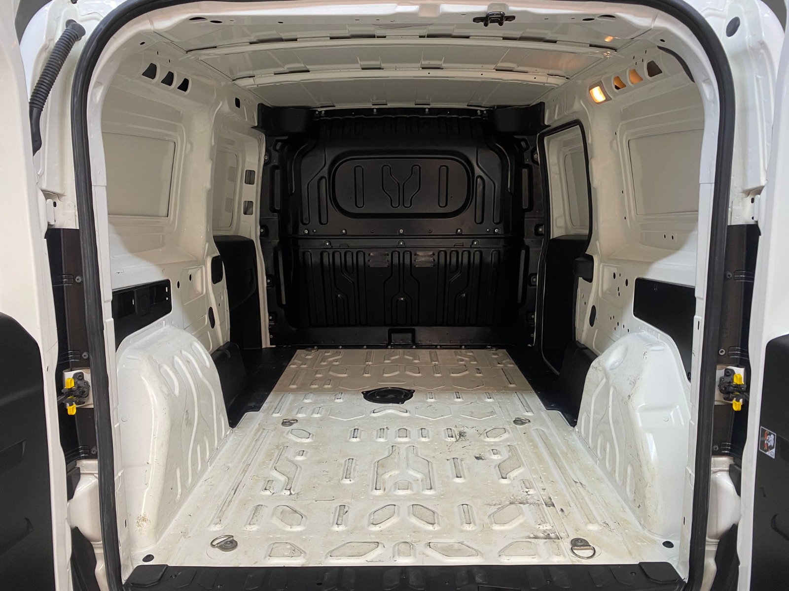 2023 Dizel Manuel Fiat Doblo Beyaz Gürel Tasarım Aksesuar Otomotiv San. Tic. Ltd. Şti.