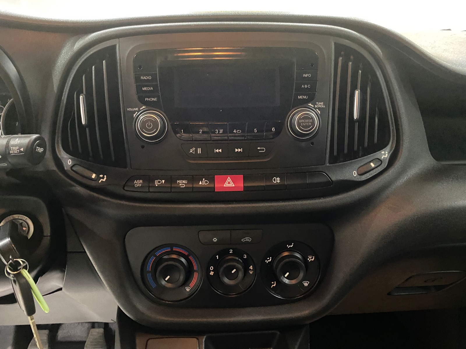 2023 Dizel Manuel Fiat Doblo Beyaz Gürel Tasarım Aksesuar Otomotiv San. Tic. Ltd. Şti.