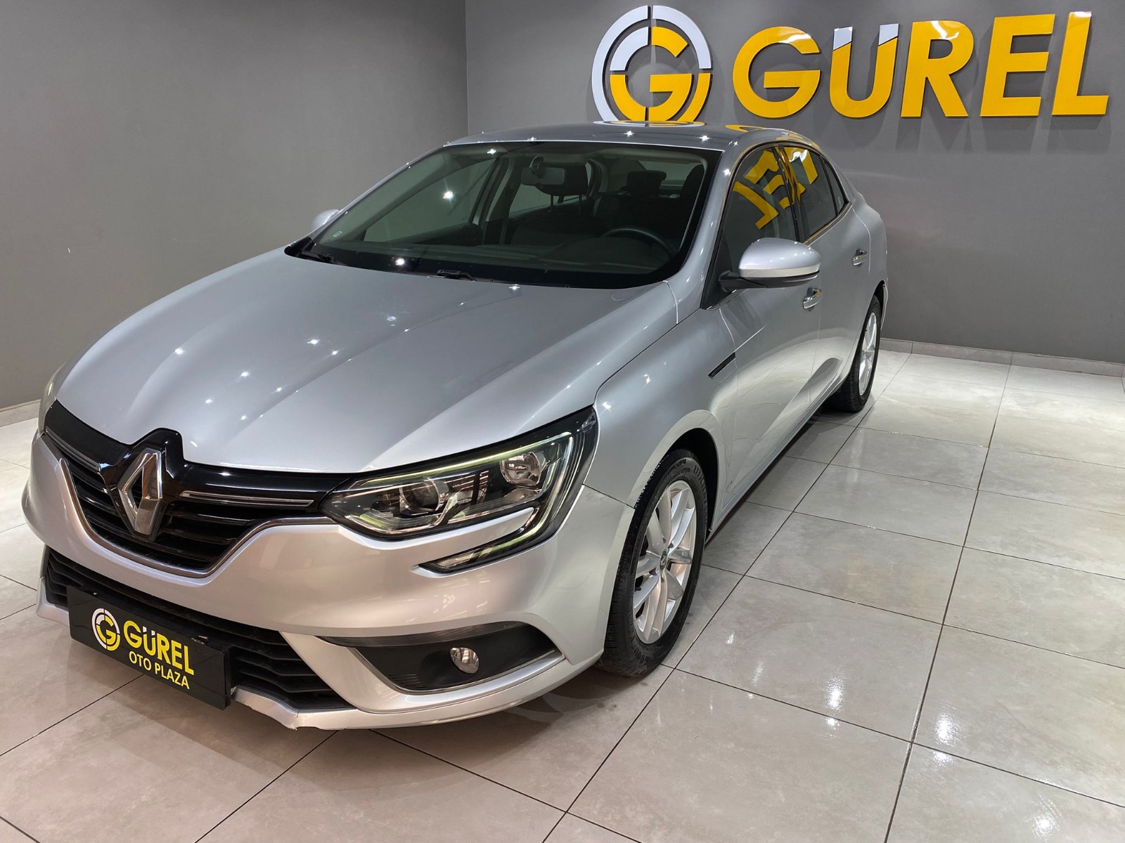 2020 Dizel Otomatik Renault Megane Gümüş Gri Gürel Tasarım Aksesuar Otomotiv San. Tic. Ltd. Şti.