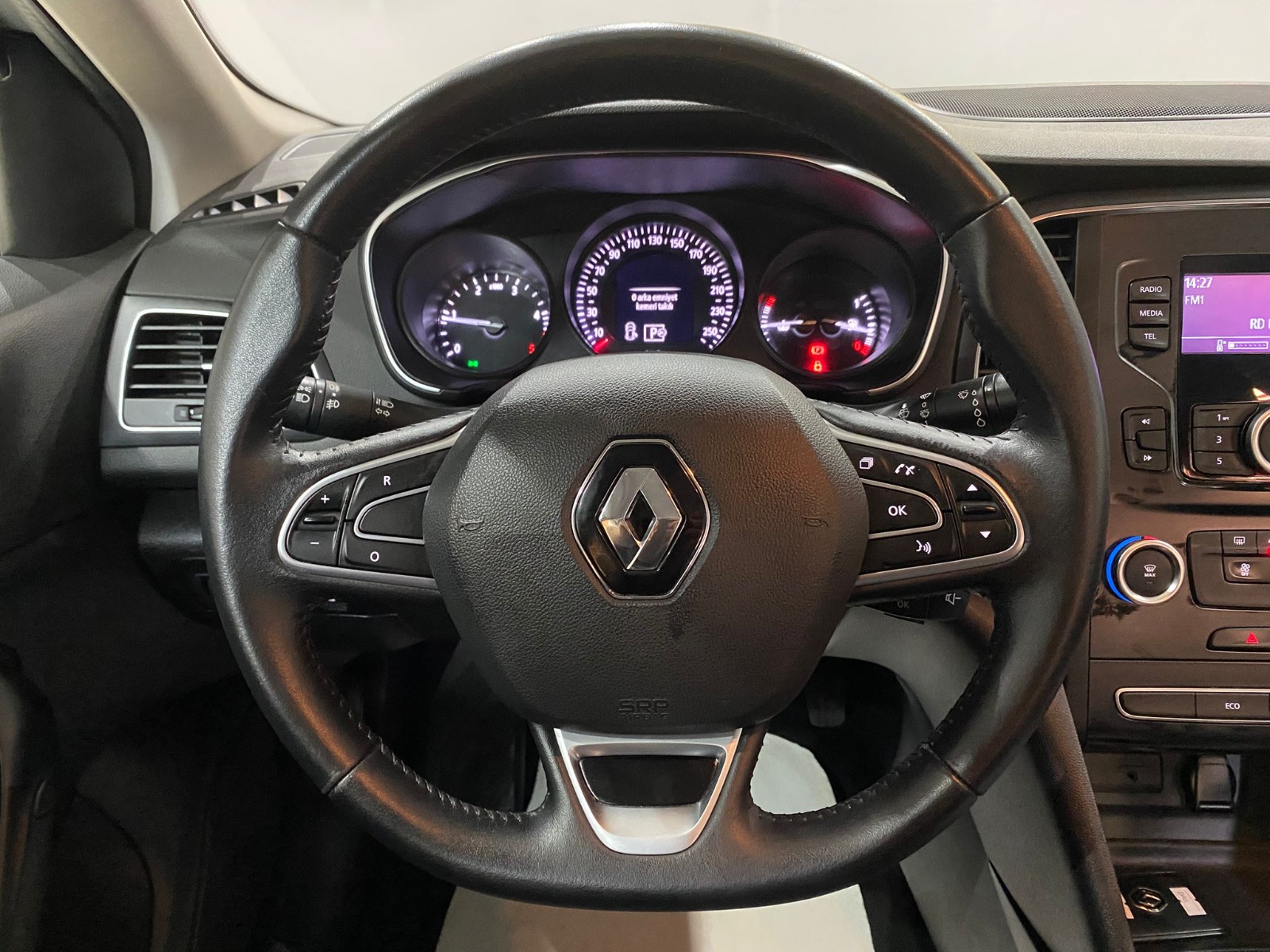 2020 Dizel Otomatik Renault Megane Gümüş Gri Gürel Tasarım Aksesuar Otomotiv San. Tic. Ltd. Şti.