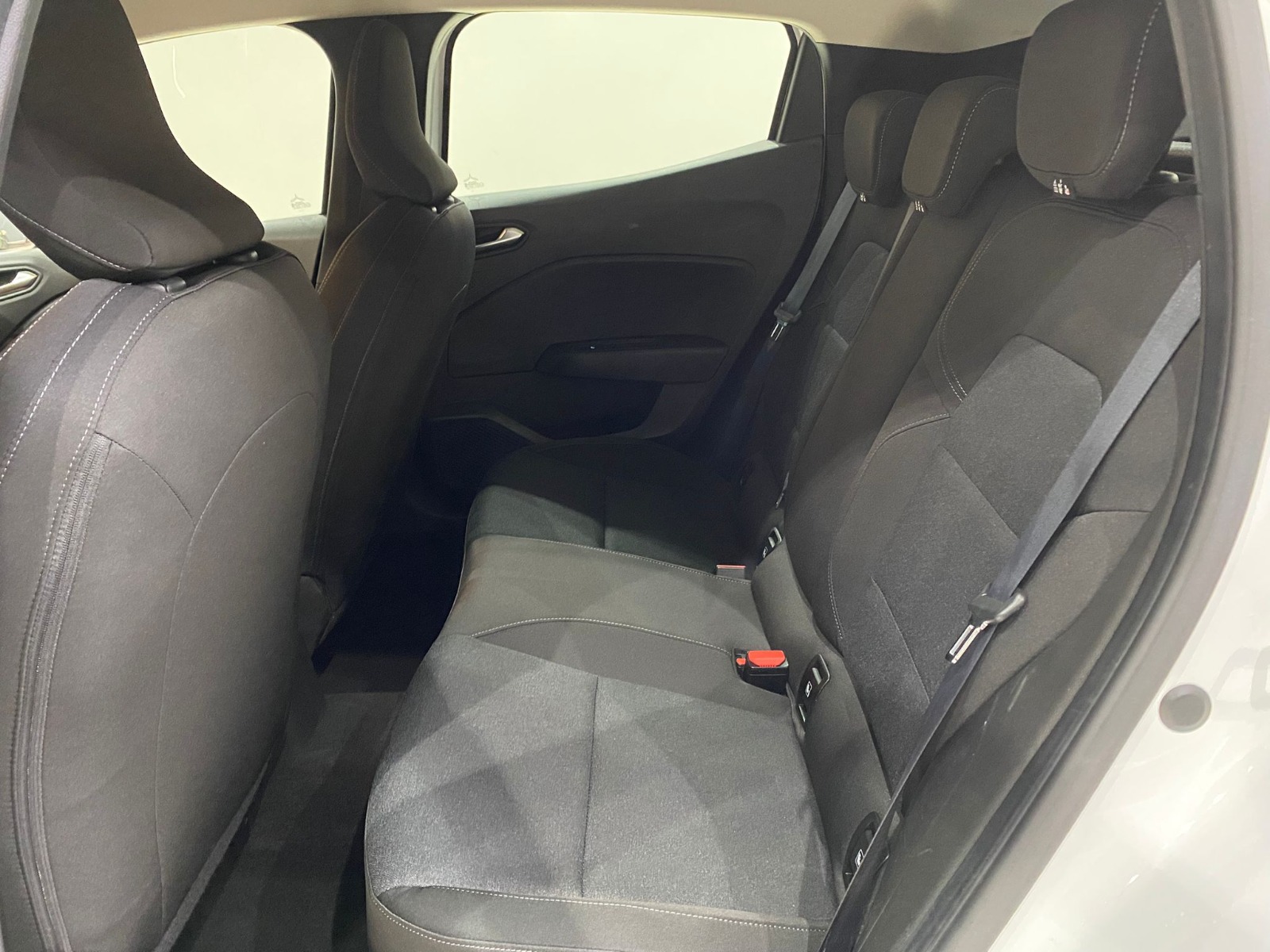 2023 Benzin Otomatik Renault Clio Beyaz Gürel Tasarım Aksesuar Otomotiv San. Tic. Ltd. Şti.