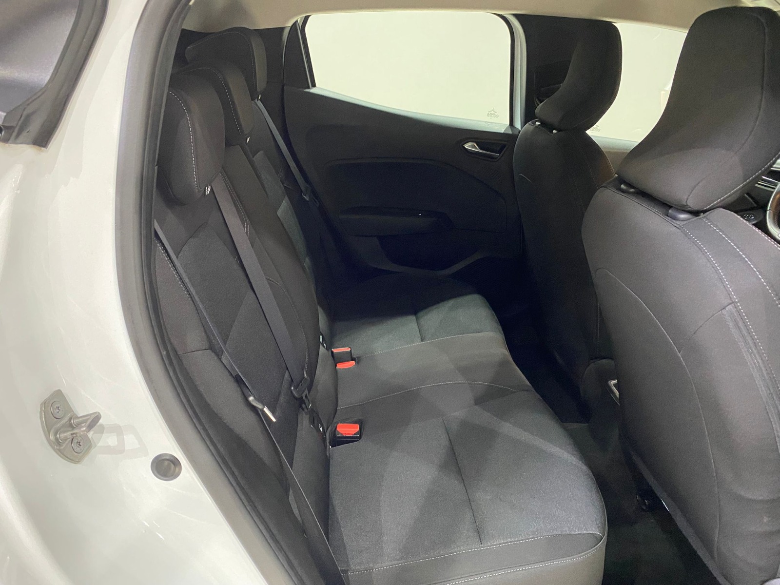 2023 Benzin Otomatik Renault Clio Beyaz Gürel Tasarım Aksesuar Otomotiv San. Tic. Ltd. Şti.