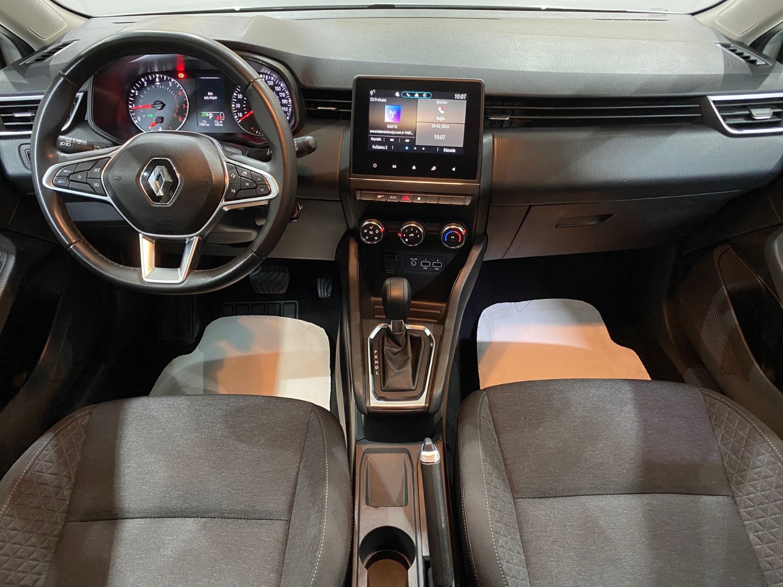 2023 Benzin Otomatik Renault Clio Beyaz Gürel Tasarım Aksesuar Otomotiv San. Tic. Ltd. Şti.