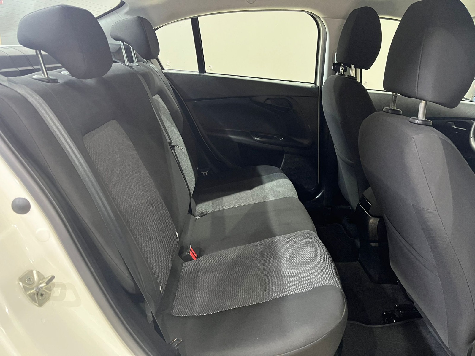 2022 Dizel Manuel Fiat Egea Beyaz Gürel Tasarım Aksesuar Otomotiv San. Tic. Ltd. Şti.