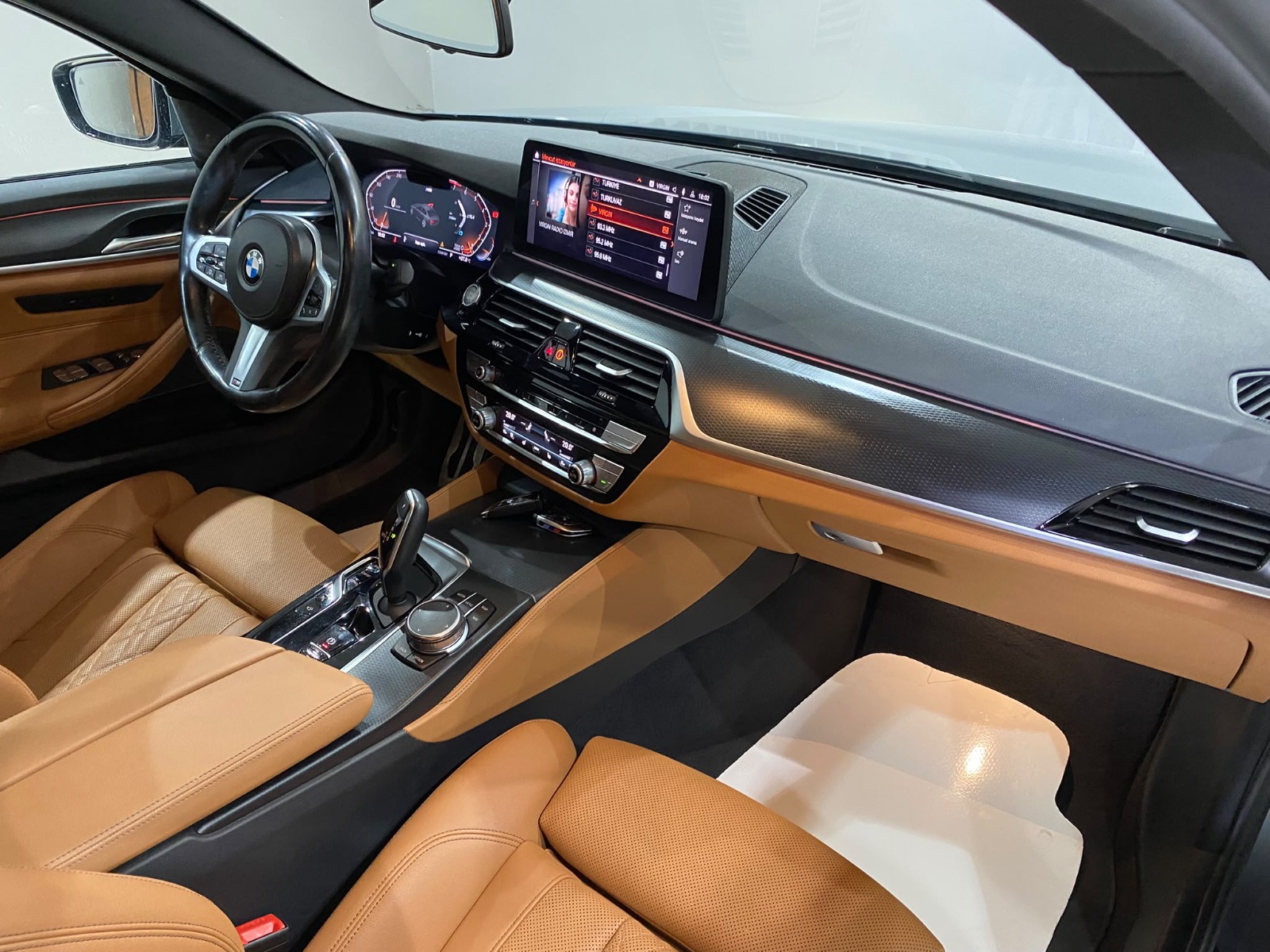 2023 Benzin Otomatik BMW 5 Serisi Gri Gürel Tasarım Aksesuar Otomotiv San. Tic. Ltd. Şti.