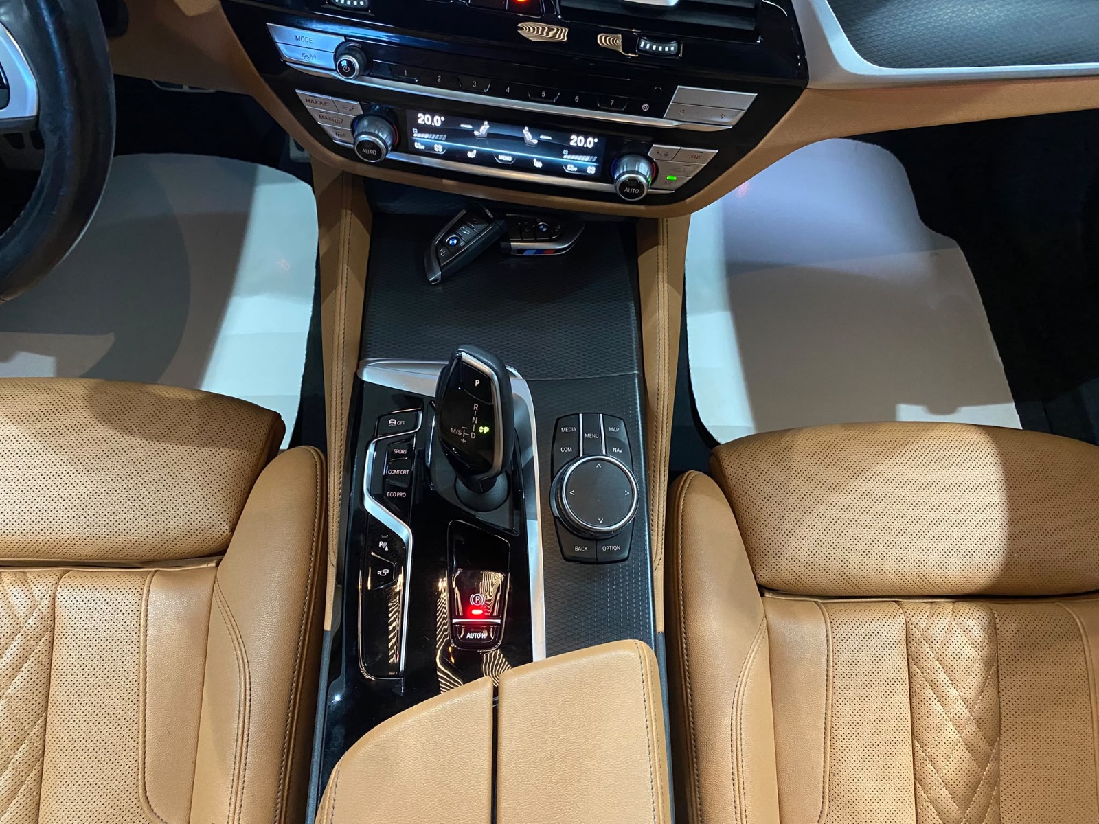 2023 Benzin Otomatik BMW 5 Serisi Gri Gürel Tasarım Aksesuar Otomotiv San. Tic. Ltd. Şti.