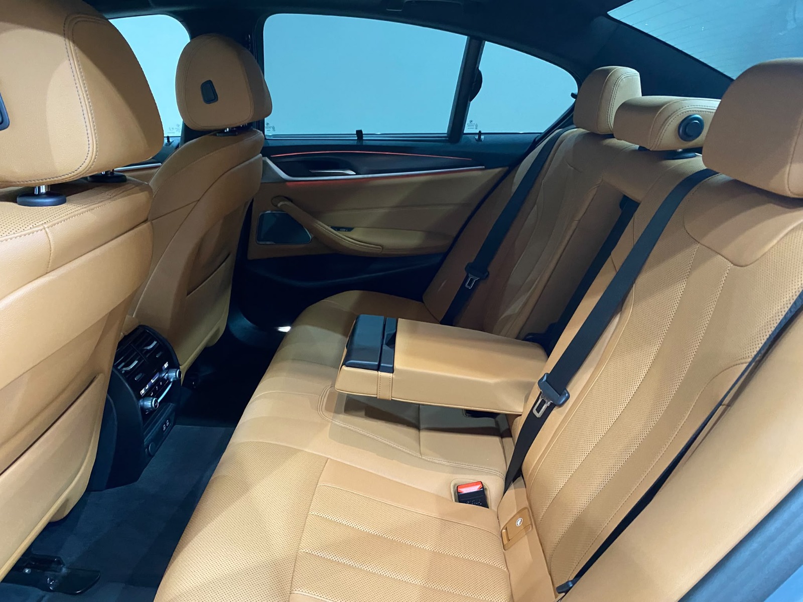 2023 Benzin Otomatik BMW 5 Serisi Gri Gürel Tasarım Aksesuar Otomotiv San. Tic. Ltd. Şti.