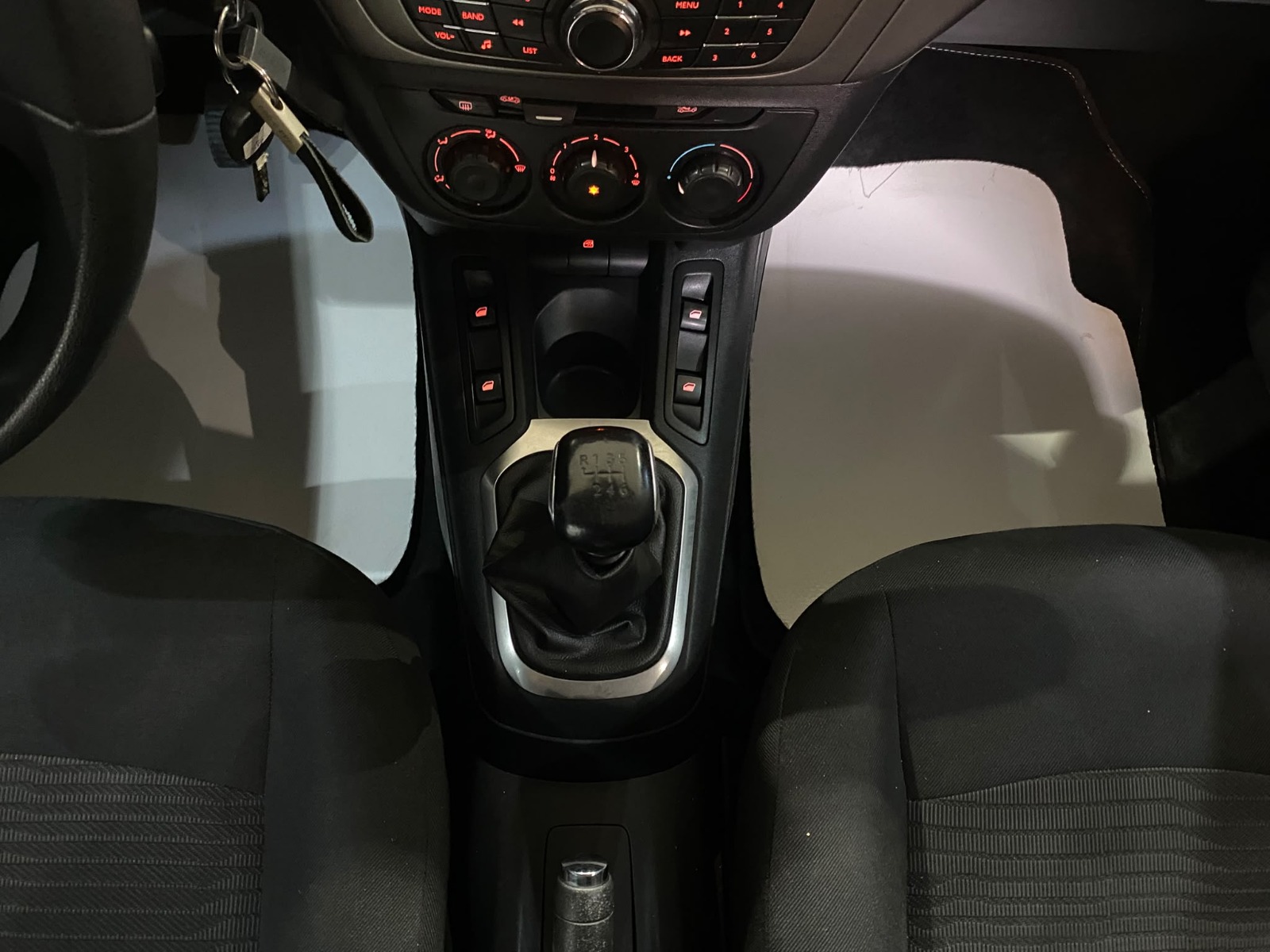2020 Dizel Manuel Peugeot 301 Gri Gürel Tasarım Aksesuar Otomotiv San. Tic. Ltd. Şti.