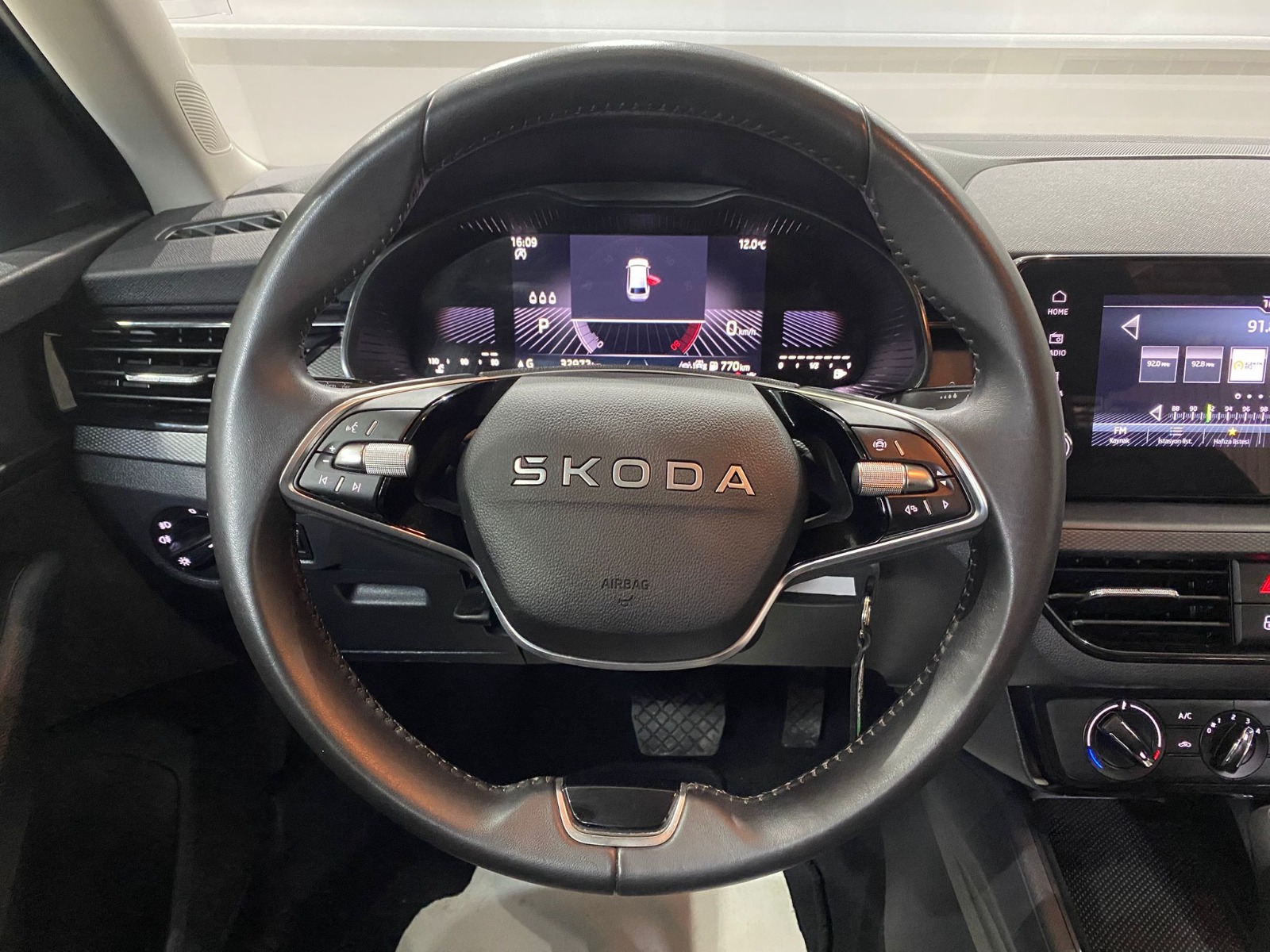 2025 Benzin Otomatik Skoda Scala Gümüş Gri Gürel Tasarım Aksesuar Otomotiv San. Tic. Ltd. Şti.