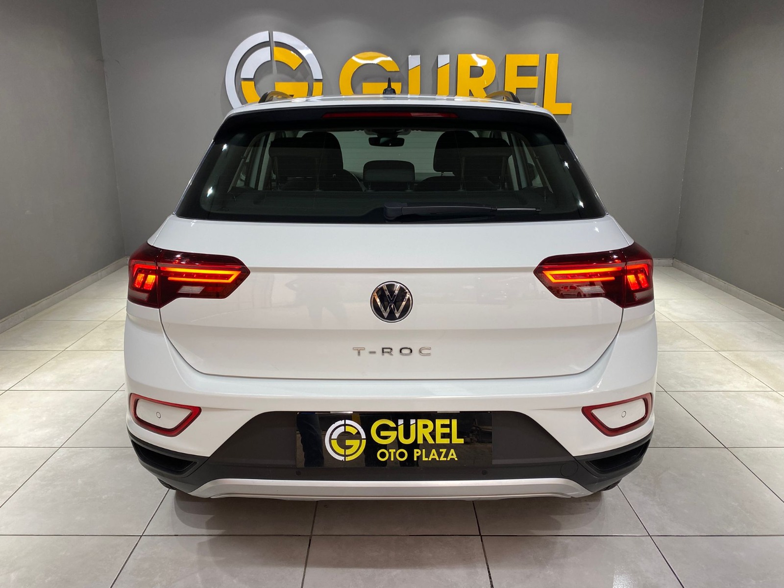 2022 Benzin Otomatik Volkswagen T-Roc Beyaz Gürel Tasarım Aksesuar Otomotiv San. Tic. Ltd. Şti.