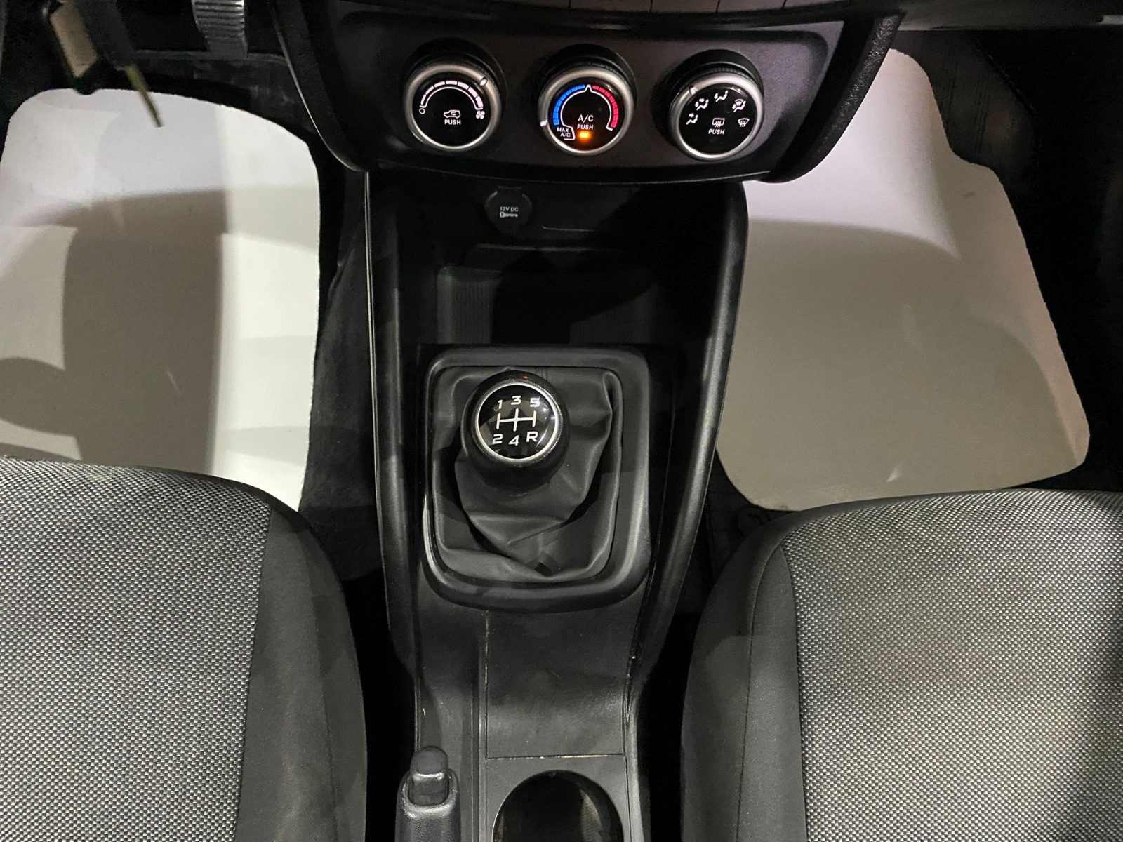 2023 Dizel Manuel Fiat Egea Beyaz Gürel Tasarım Aksesuar Otomotiv San. Tic. Ltd. Şti.