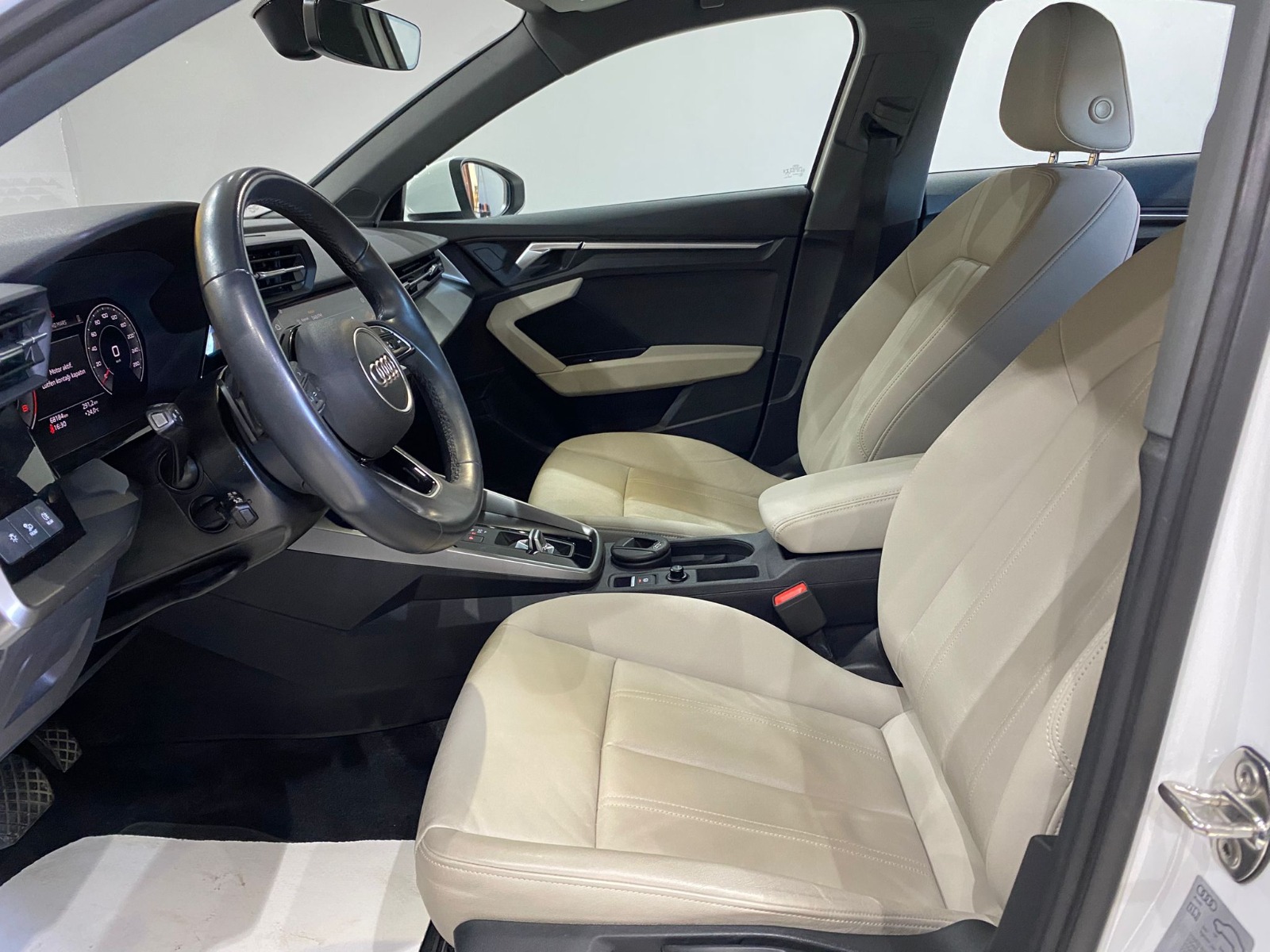 2022 MHEV Otomatik Audi A3 Beyaz Gürel Tasarım Aksesuar Otomotiv San. Tic. Ltd. Şti.