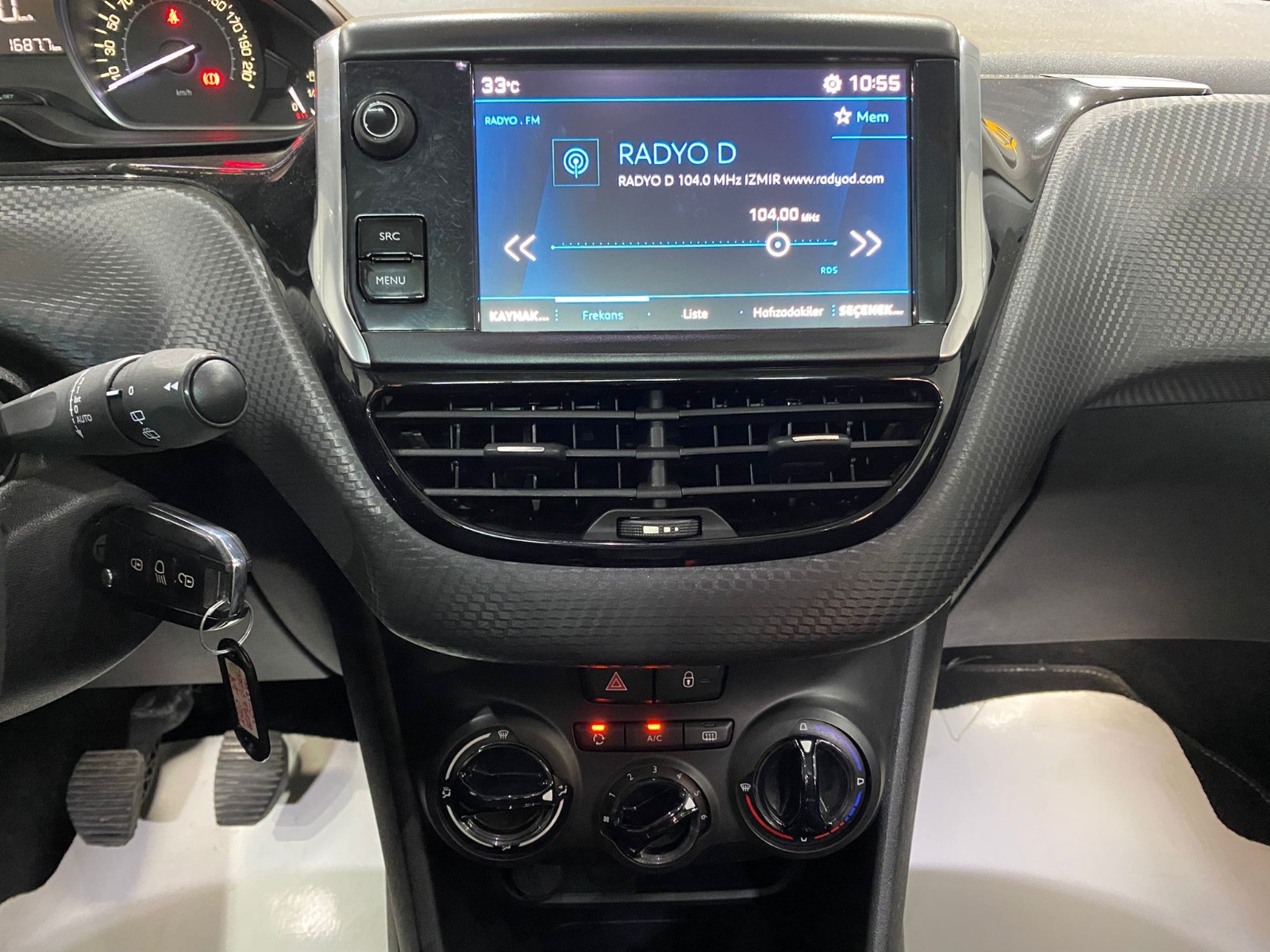 2020 Dizel Manuel Peugeot 208 Beyaz Gürel Tasarım Aksesuar Otomotiv San. Tic. Ltd. Şti.