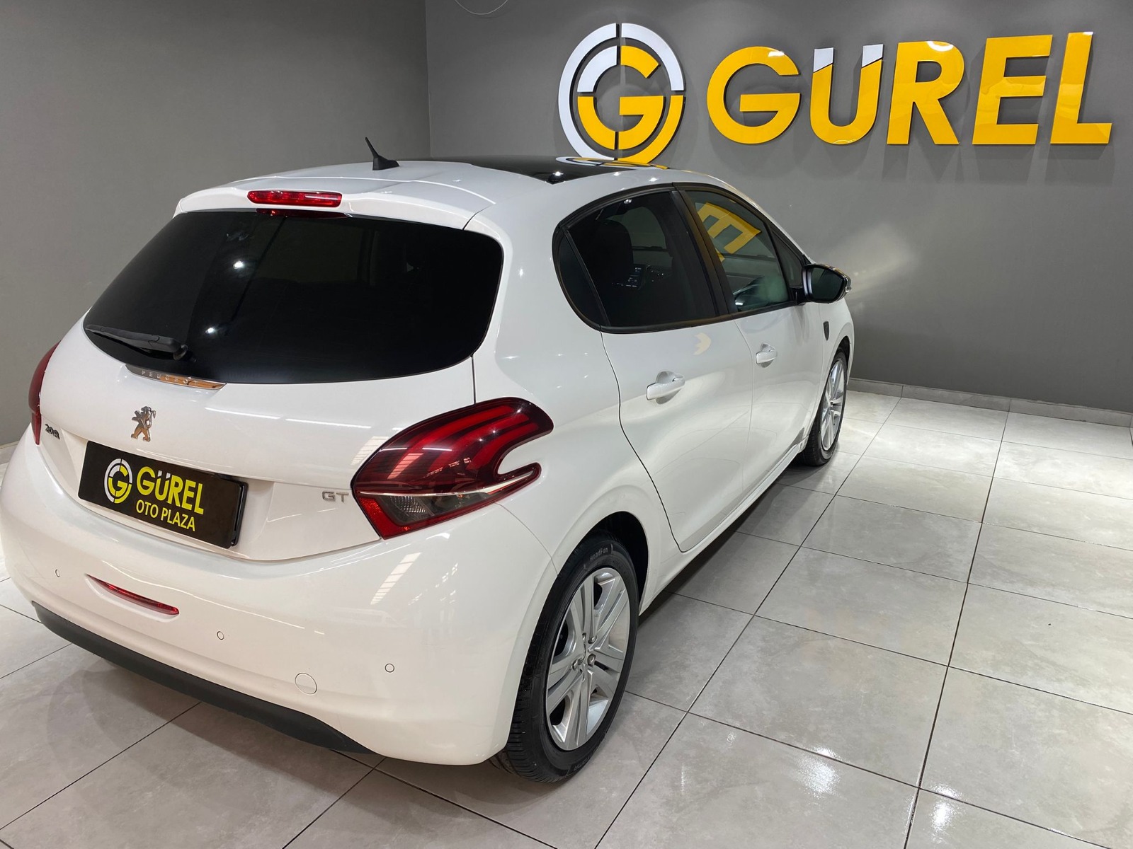 2020 Dizel Manuel Peugeot 208 Beyaz Gürel Tasarım Aksesuar Otomotiv San. Tic. Ltd. Şti.