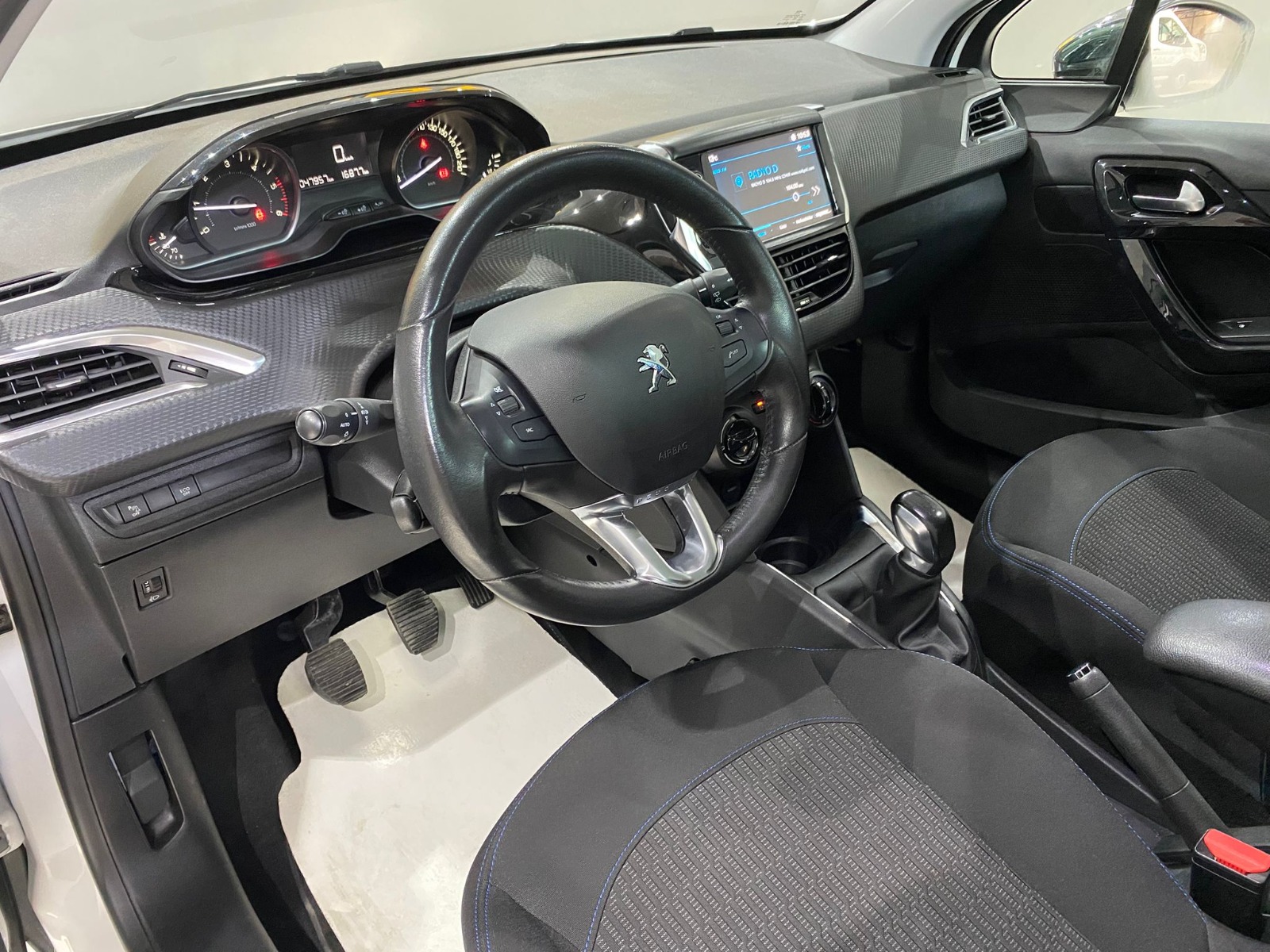 2020 Dizel Manuel Peugeot 208 Beyaz Gürel Tasarım Aksesuar Otomotiv San. Tic. Ltd. Şti.