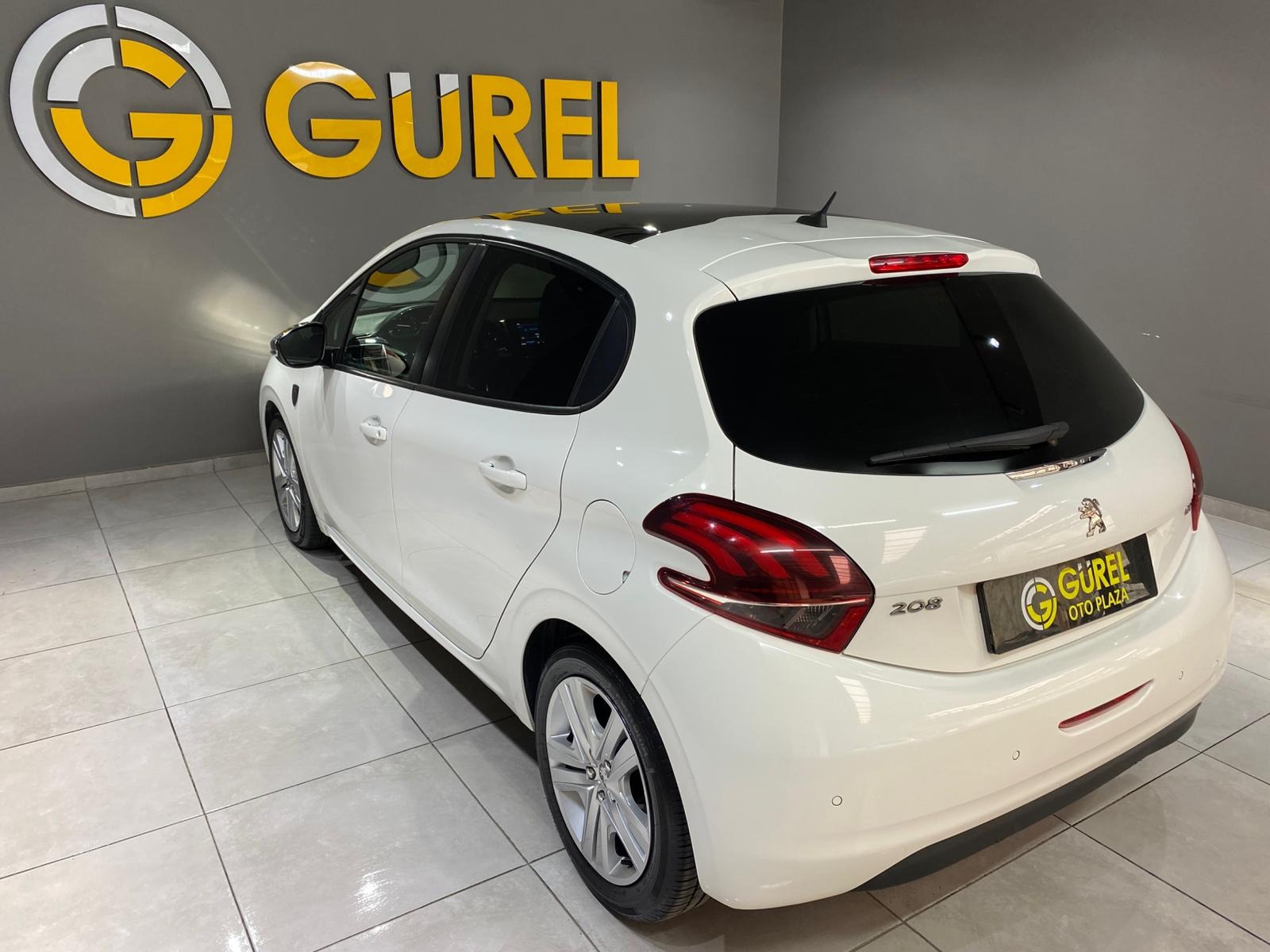 2020 Dizel Manuel Peugeot 208 Beyaz Gürel Tasarım Aksesuar Otomotiv San. Tic. Ltd. Şti.
