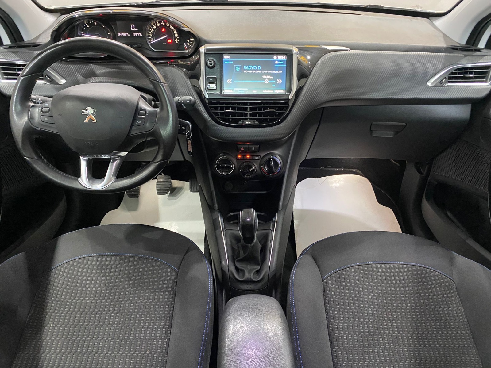2020 Dizel Manuel Peugeot 208 Beyaz Gürel Tasarım Aksesuar Otomotiv San. Tic. Ltd. Şti.
