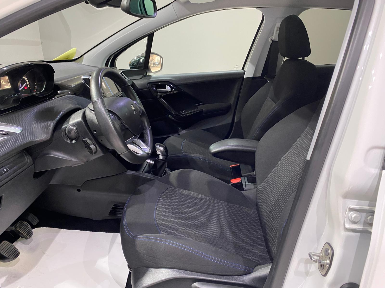 2020 Dizel Manuel Peugeot 208 Beyaz Gürel Tasarım Aksesuar Otomotiv San. Tic. Ltd. Şti.
