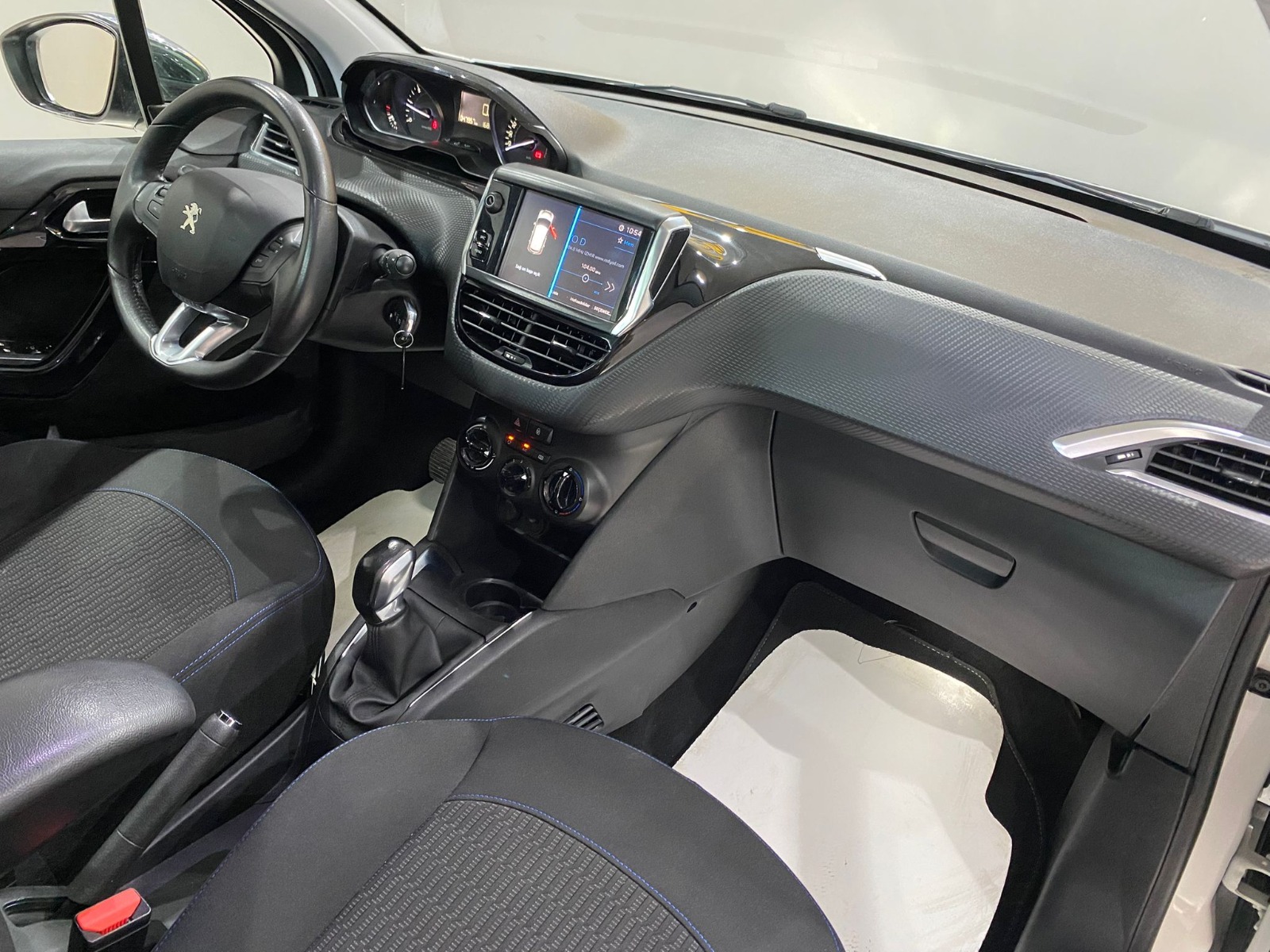 2020 Dizel Manuel Peugeot 208 Beyaz Gürel Tasarım Aksesuar Otomotiv San. Tic. Ltd. Şti.
