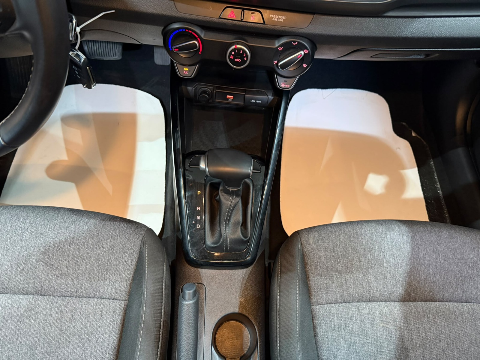 2023 Benzin Otomatik Kia Stonic Gri Gürel Tasarım Aksesuar Otomotiv San. Tic. Ltd. Şti.