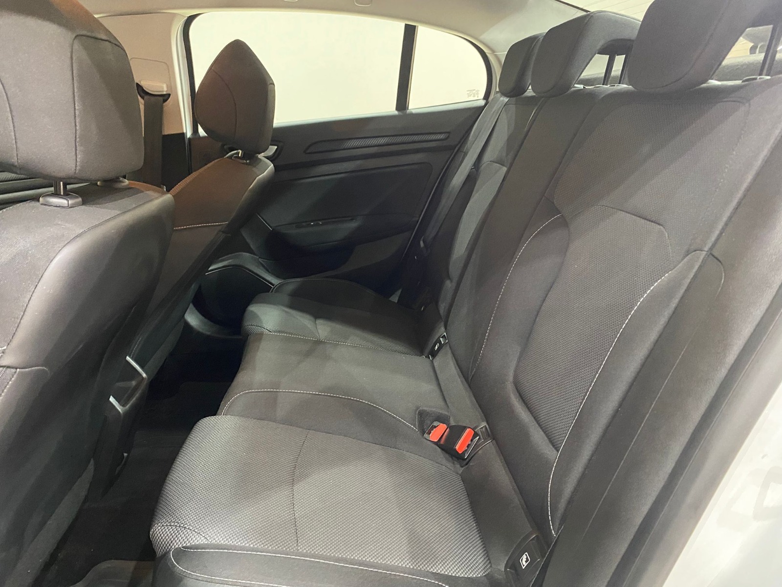 2021 Benzin Otomatik Renault Megane Beyaz Gürel Tasarım Aksesuar Otomotiv San. Tic. Ltd. Şti.