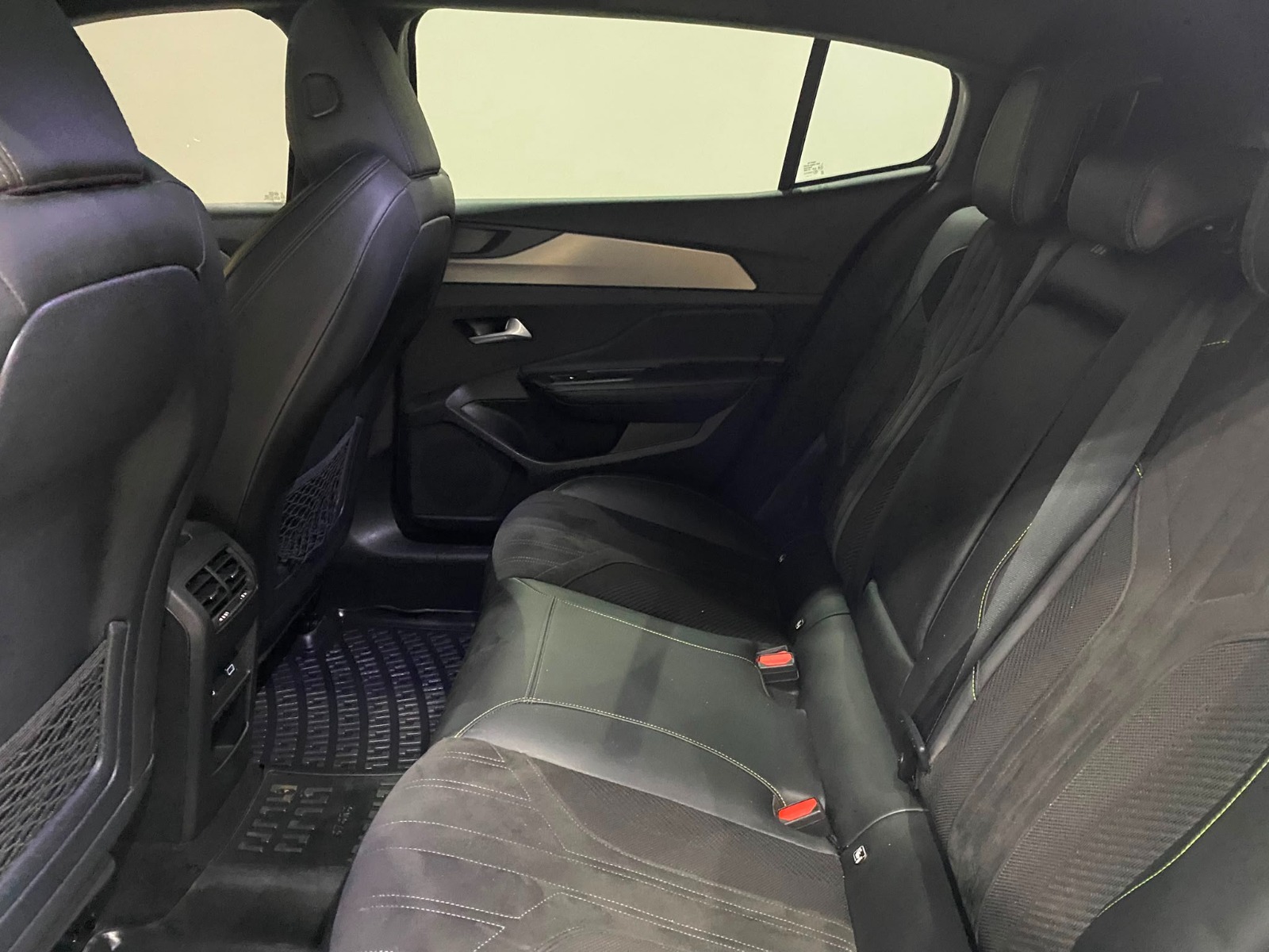 2023 Benzin Otomatik Peugeot 408 Beyaz Gürel Tasarım Aksesuar Otomotiv San. Tic. Ltd. Şti.