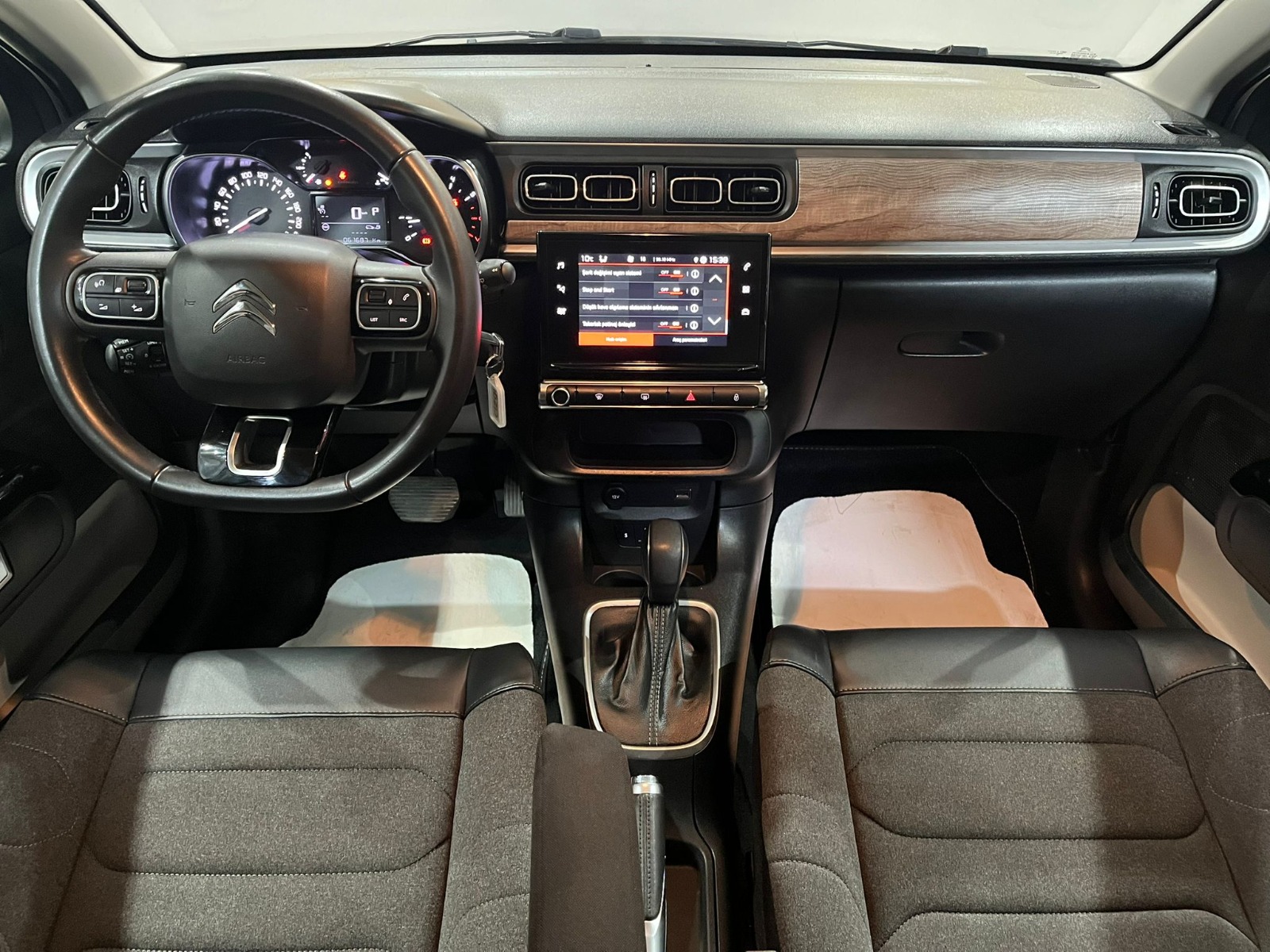 2023 Benzin Otomatik Citroen C3 Gri Gürel Tasarım Aksesuar Otomotiv San. Tic. Ltd. Şti.