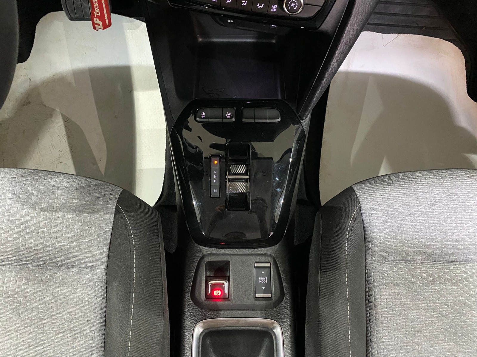 2024 Benzin Otomatik Opel Corsa Gri Gürel Tasarım Aksesuar Otomotiv San. Tic. Ltd. Şti.