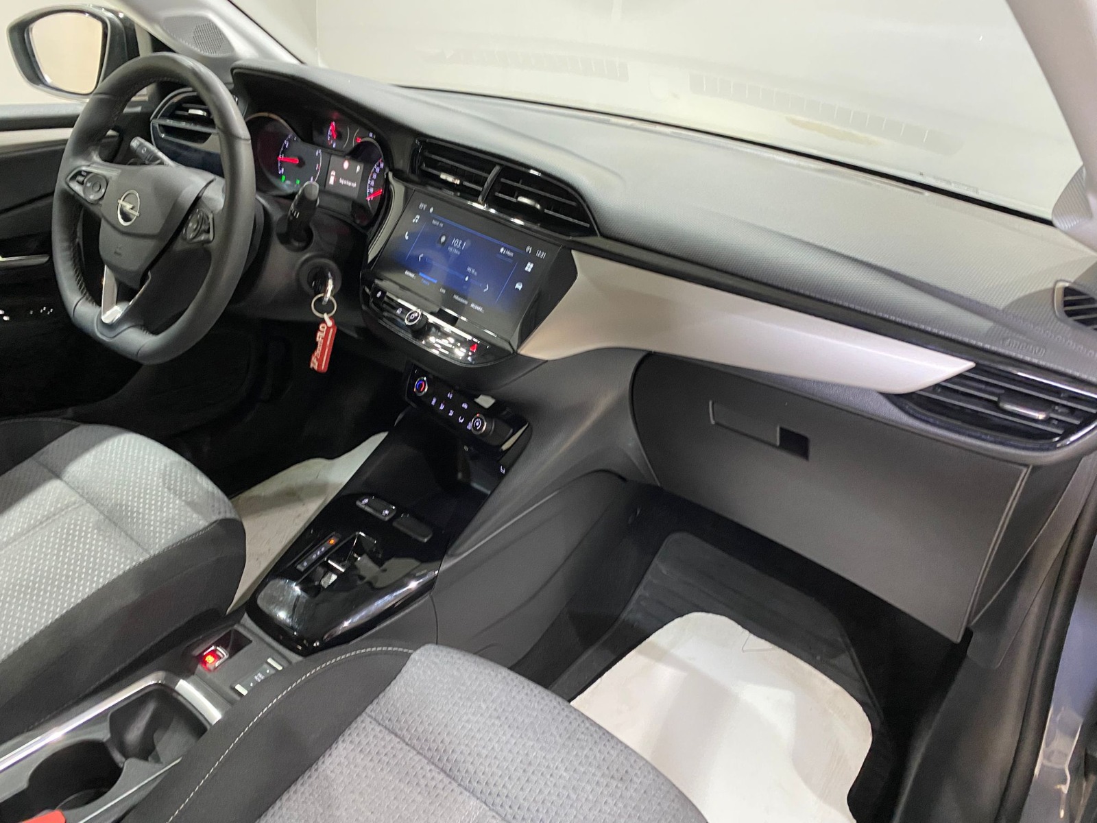 2024 Benzin Otomatik Opel Corsa Gri Gürel Tasarım Aksesuar Otomotiv San. Tic. Ltd. Şti.