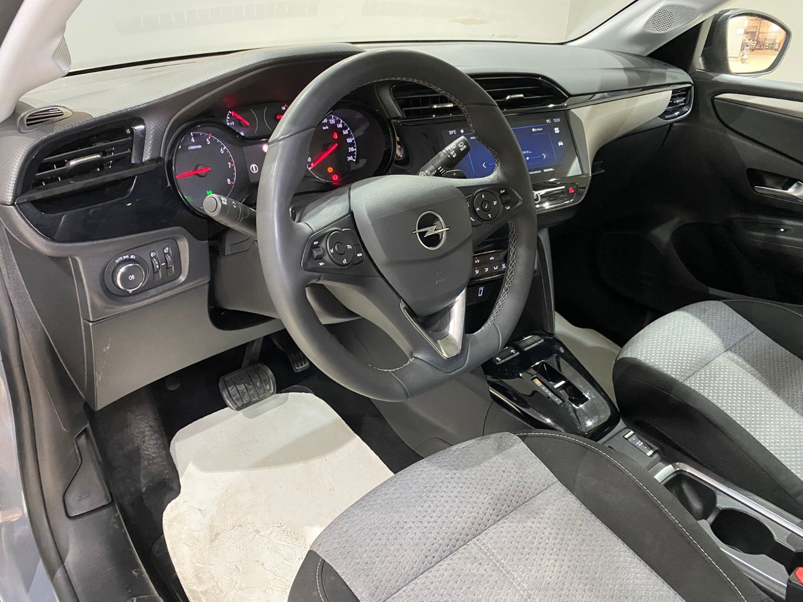 2024 Benzin Otomatik Opel Corsa Gri Gürel Tasarım Aksesuar Otomotiv San. Tic. Ltd. Şti.