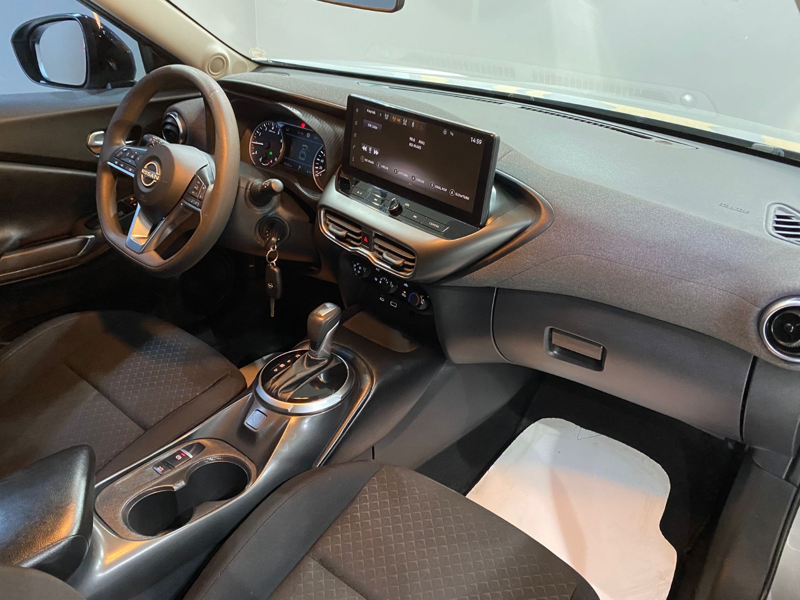 2024 Benzin Otomatik Nissan Juke Gri Gürel Tasarım Aksesuar Otomotiv San. Tic. Ltd. Şti.