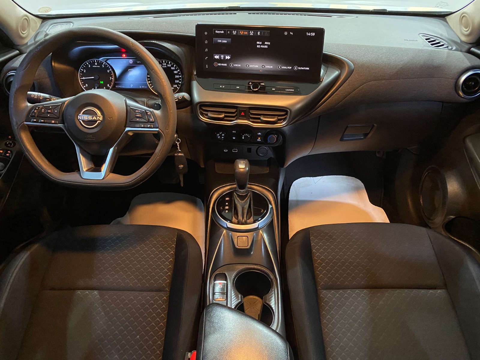 2024 Benzin Otomatik Nissan Juke Gri Gürel Tasarım Aksesuar Otomotiv San. Tic. Ltd. Şti.