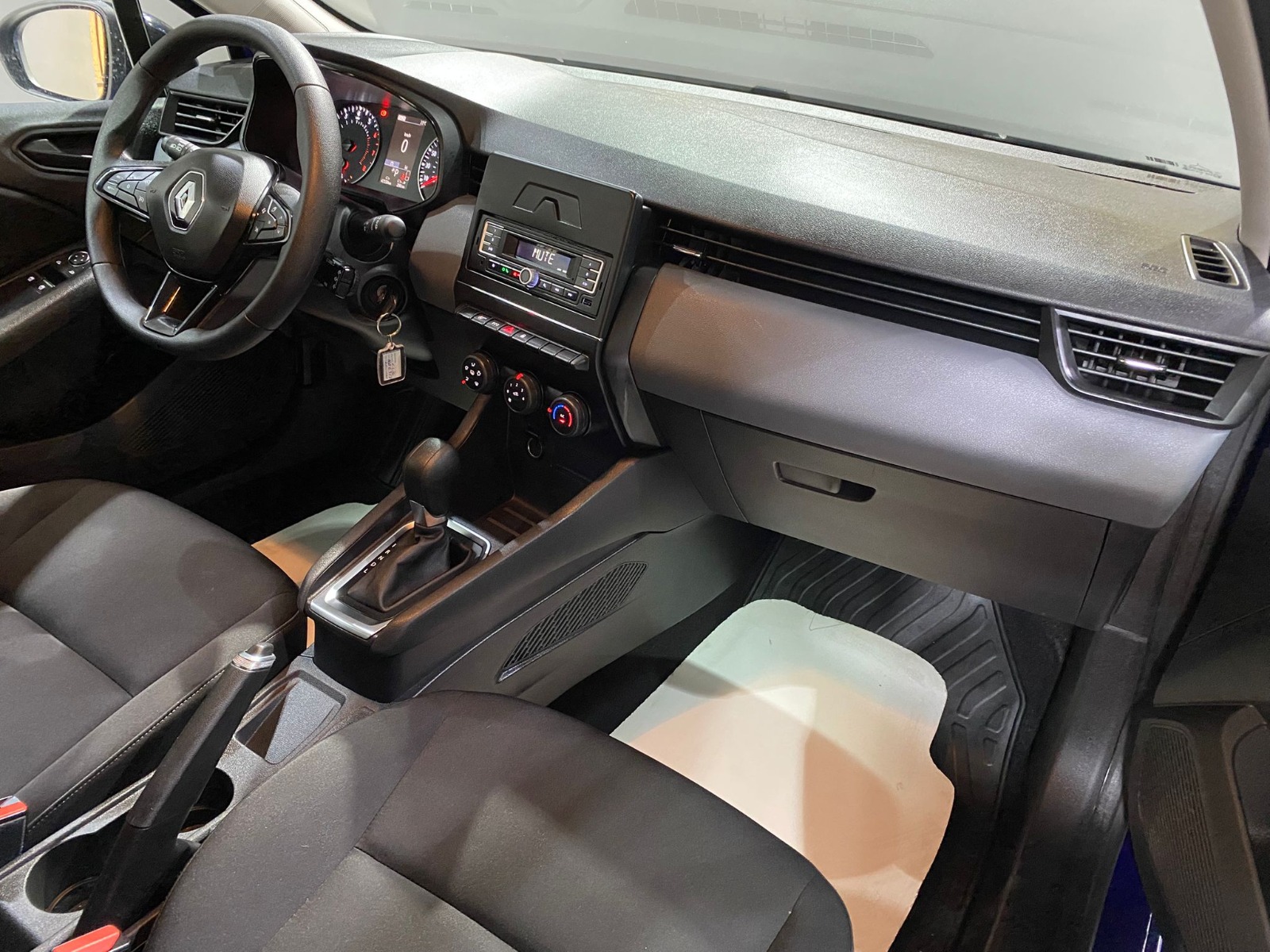 2023 Benzin Otomatik Renault Clio Mavi Gürel Tasarım Aksesuar Otomotiv San. Tic. Ltd. Şti.