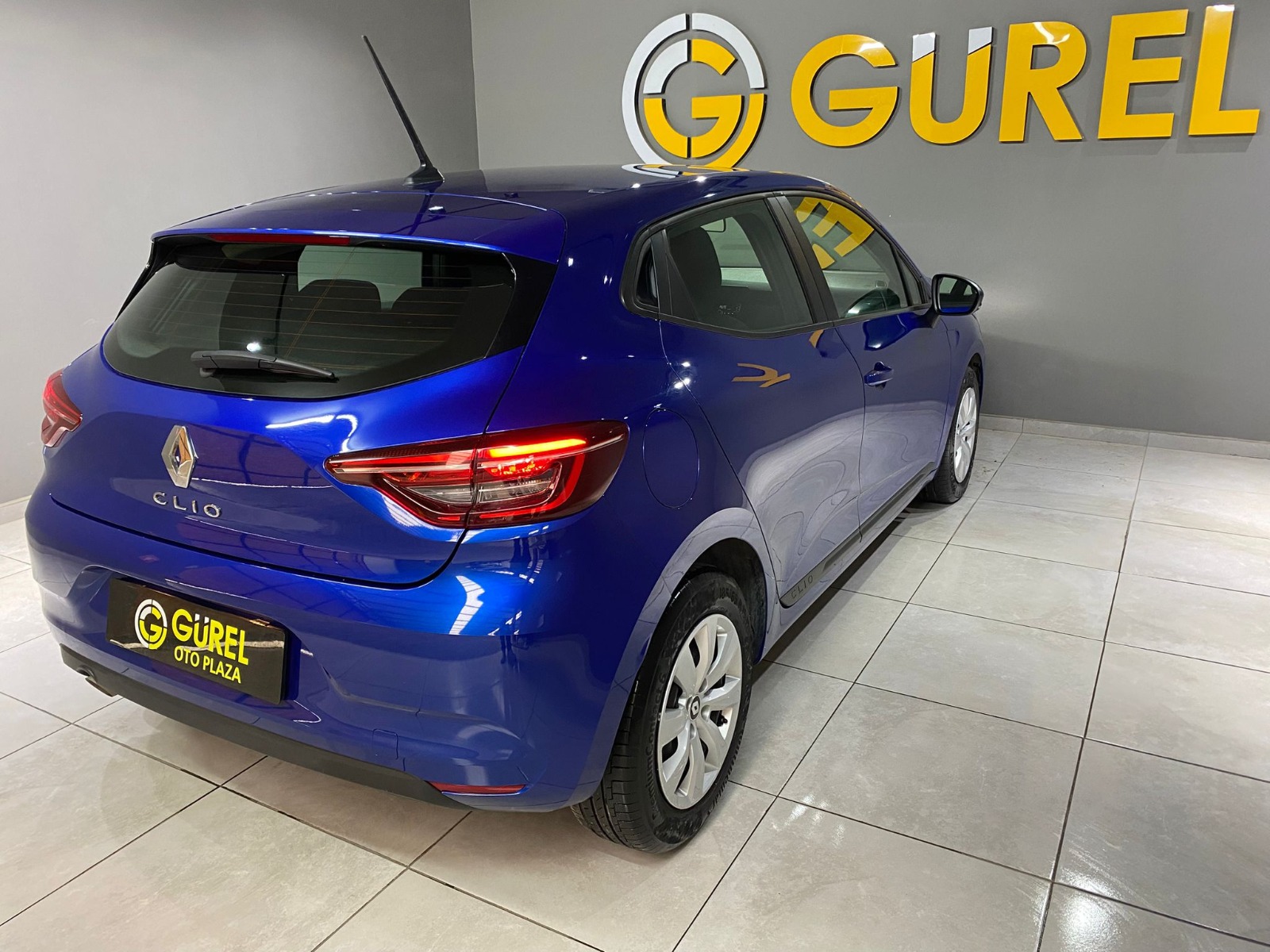 2023 Benzin Otomatik Renault Clio Mavi Gürel Tasarım Aksesuar Otomotiv San. Tic. Ltd. Şti.