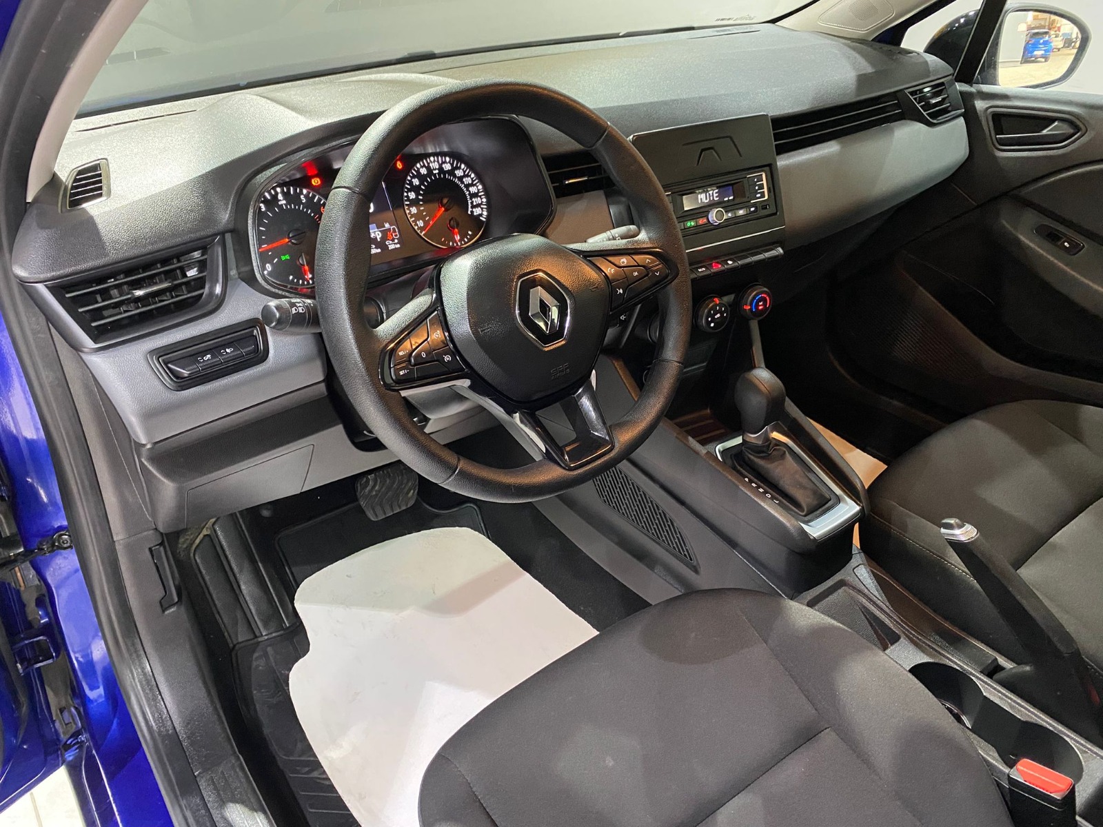 2023 Benzin Otomatik Renault Clio Mavi Gürel Tasarım Aksesuar Otomotiv San. Tic. Ltd. Şti.