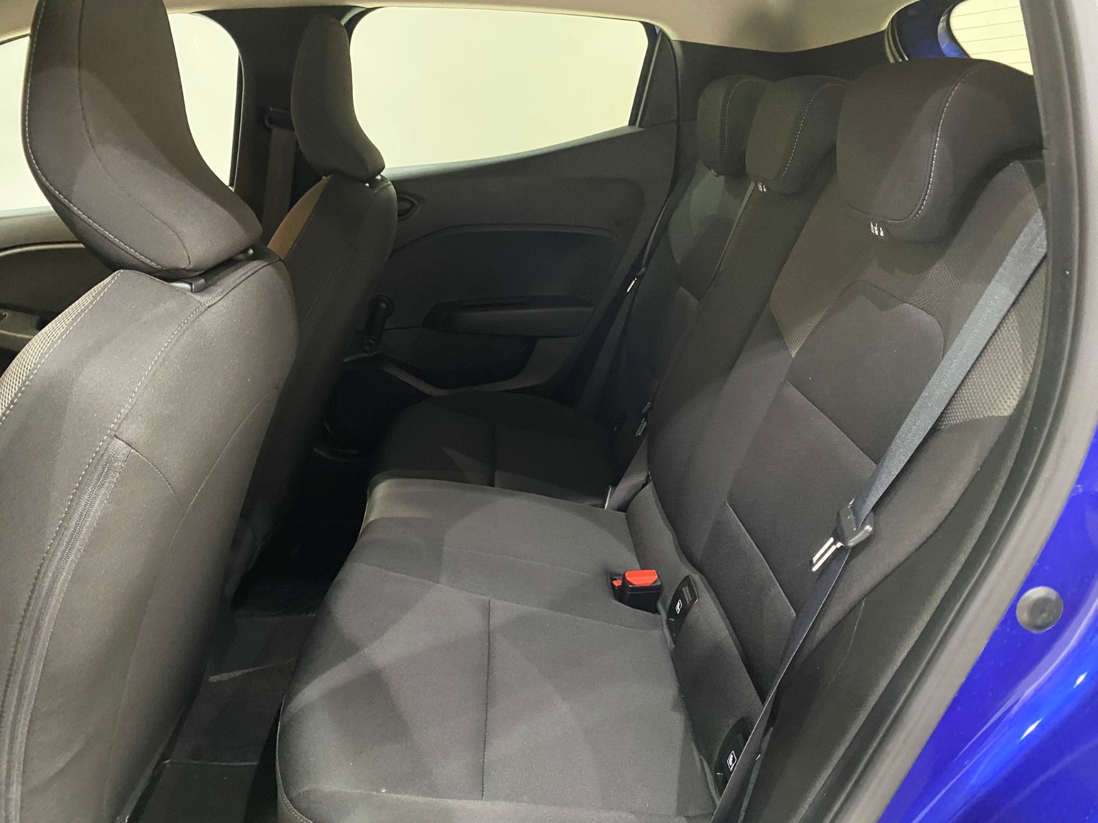 2023 Benzin Otomatik Renault Clio Mavi Gürel Tasarım Aksesuar Otomotiv San. Tic. Ltd. Şti.