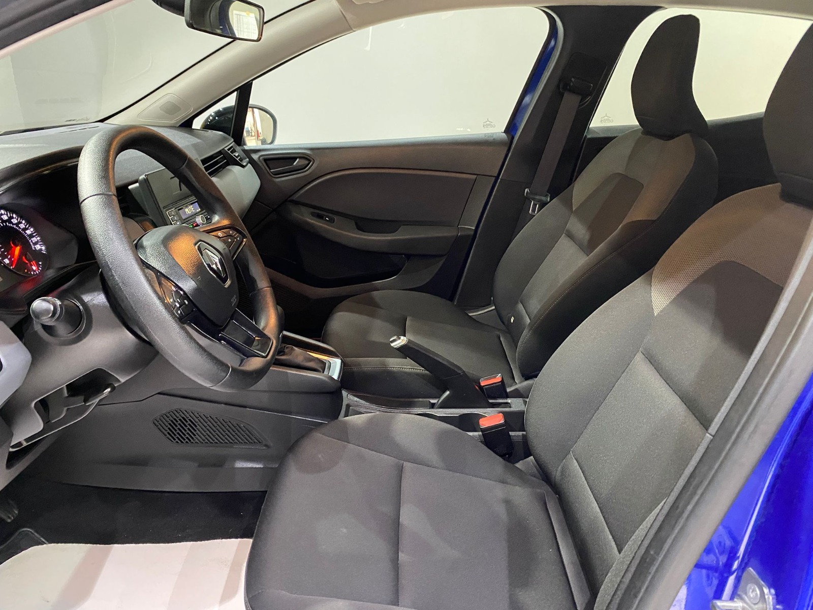 2023 Benzin Otomatik Renault Clio Mavi Gürel Tasarım Aksesuar Otomotiv San. Tic. Ltd. Şti.
