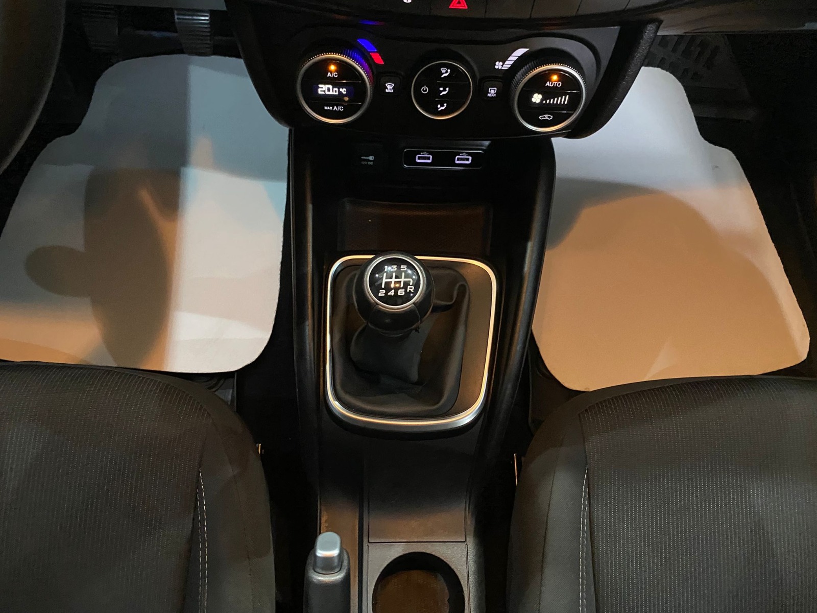2022 Benzin Manuel Fiat Egea Beyaz Gürel Tasarım Aksesuar Otomotiv San. Tic. Ltd. Şti.